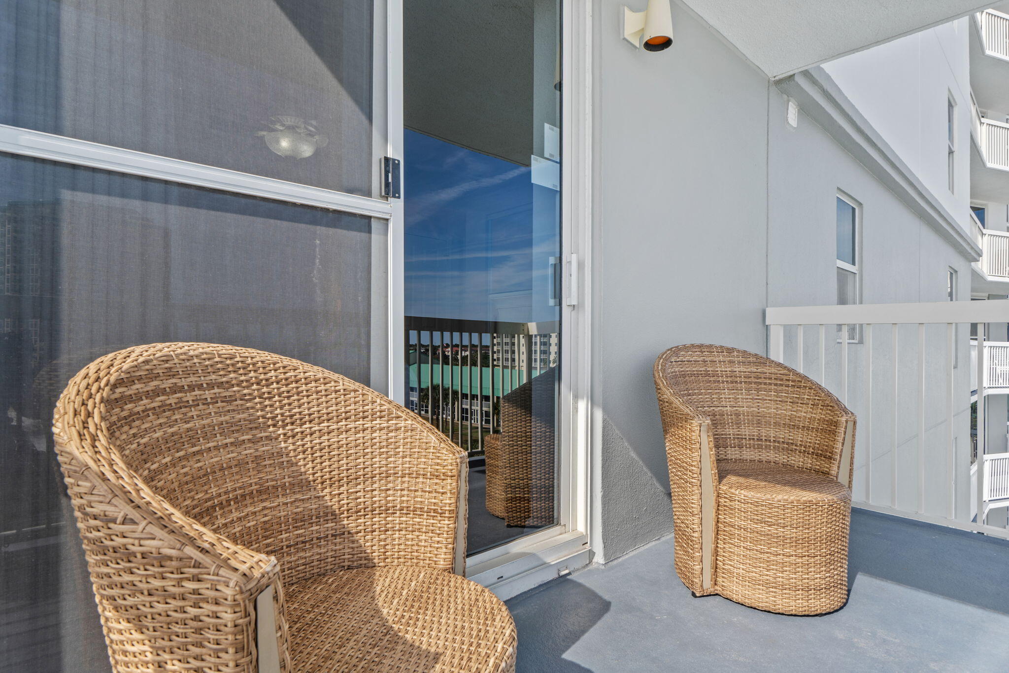 Pelican Beach Resort - Residential