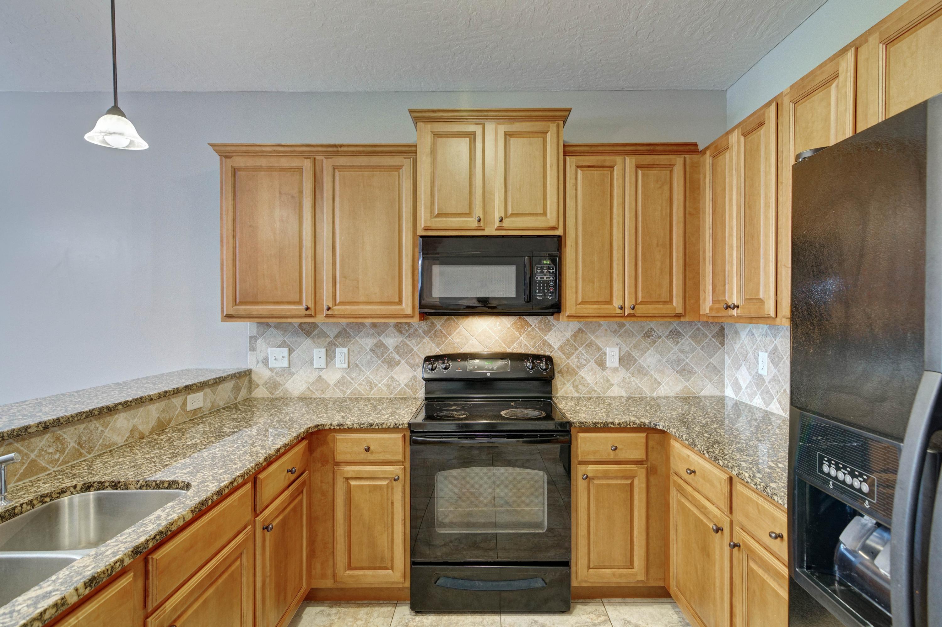 SEASHORE VILLAGE T/H - Residential