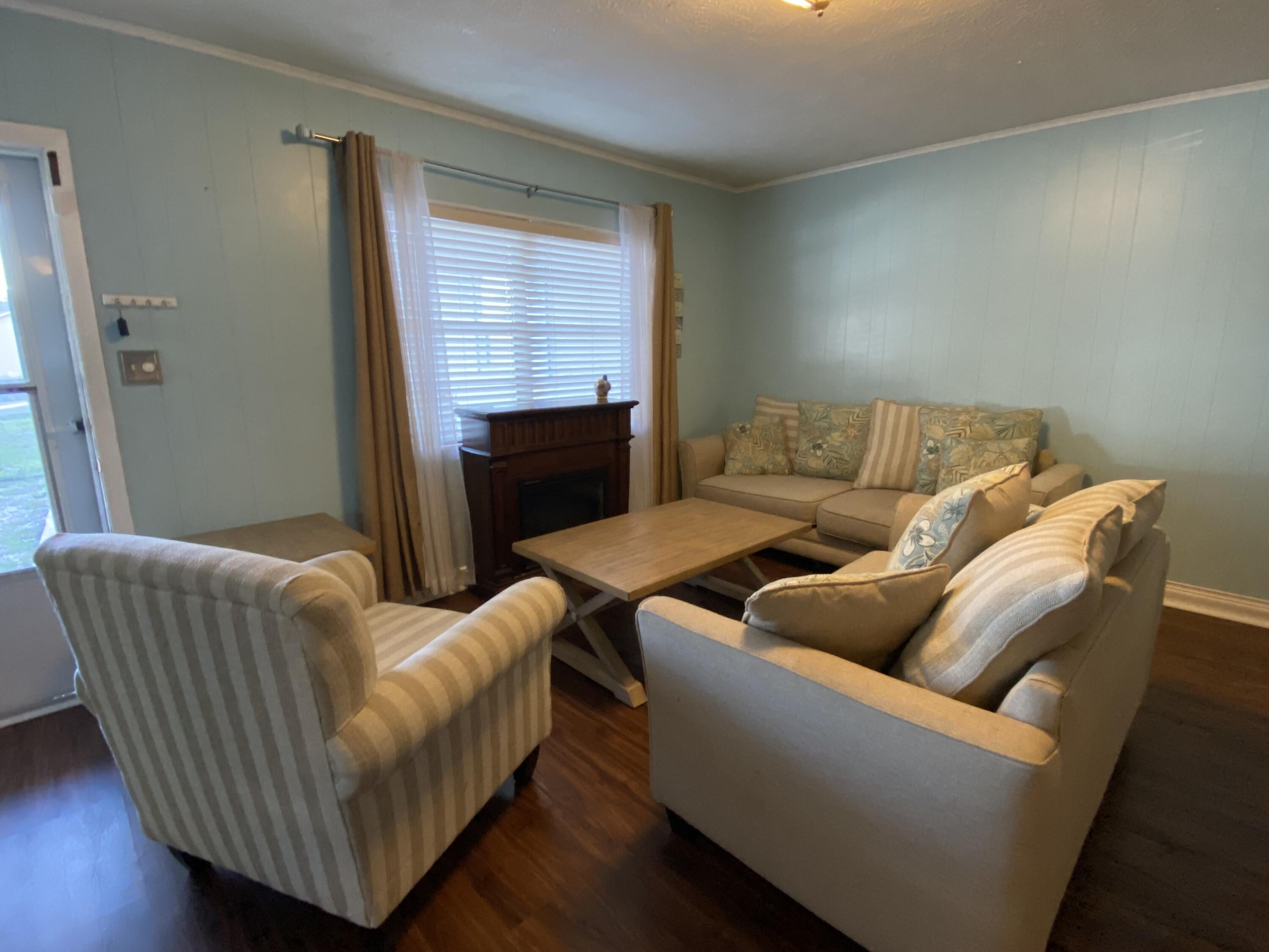 EL CENTRO BEACH - Residential Lease