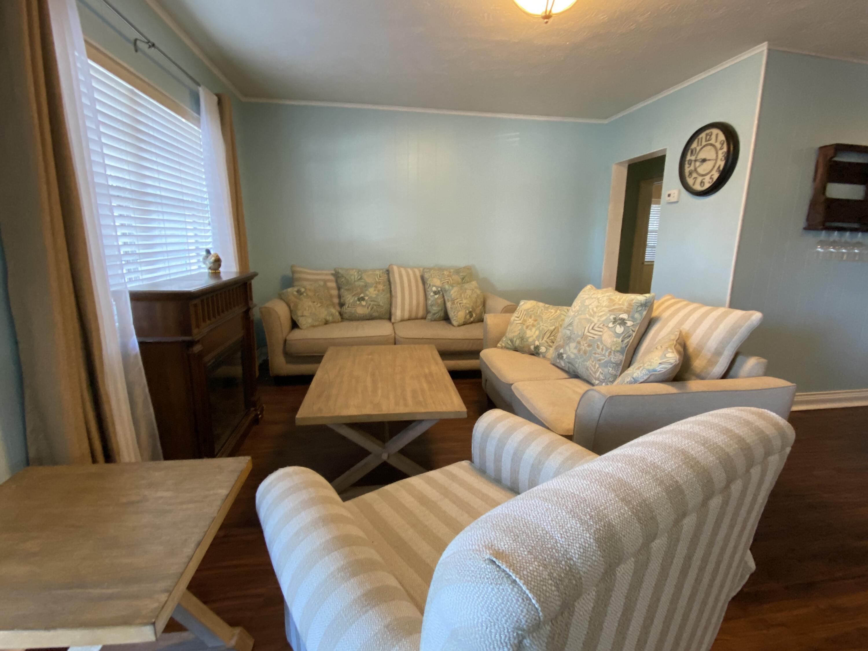 EL CENTRO BEACH - Residential Lease