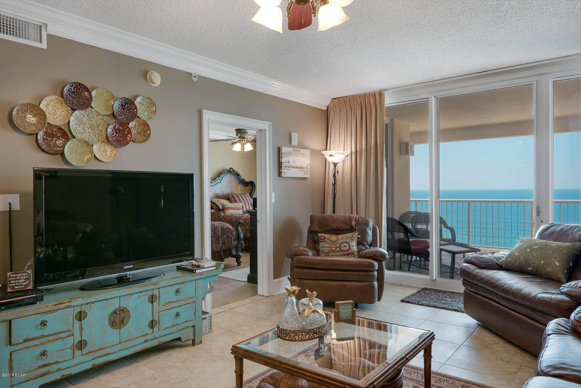 MAJESTIC BEACH TOWERS I - Residential
