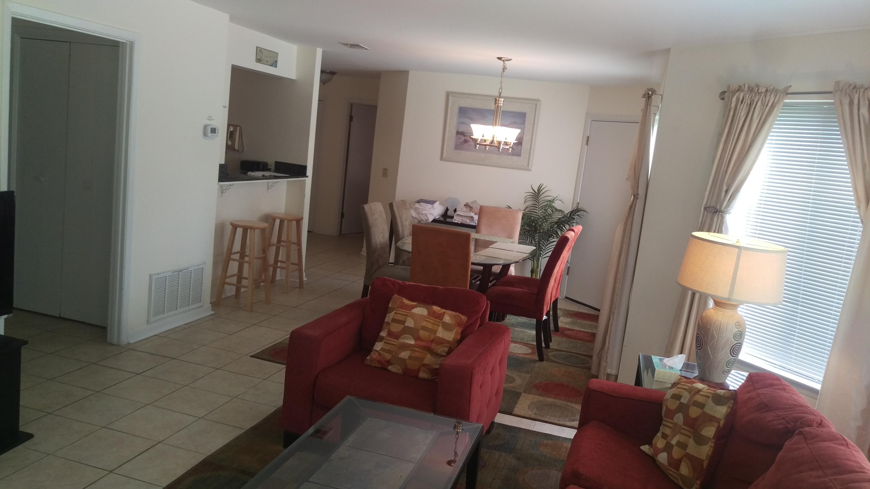 GARDEN OAKS CONDO - Residential Lease
