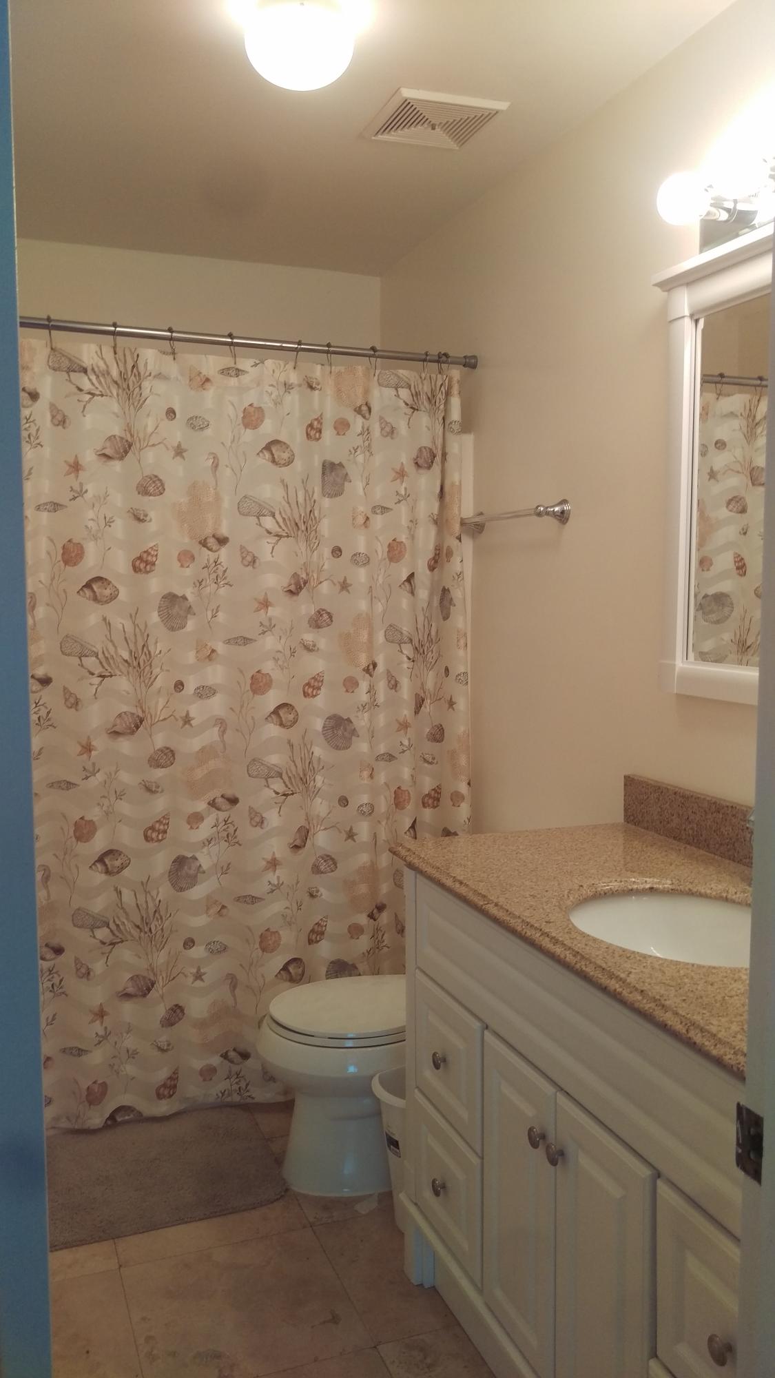 GARDEN OAKS CONDO - Residential Lease