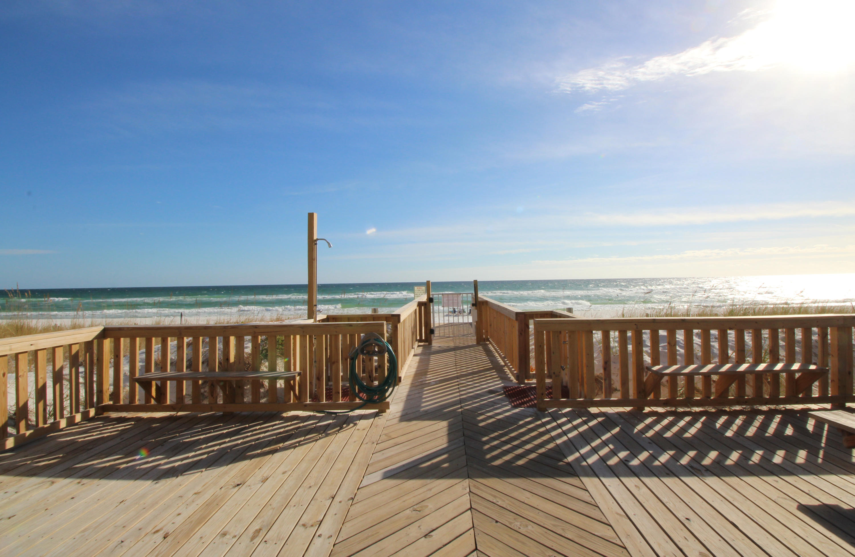 EMERALD ISLE - Residential
