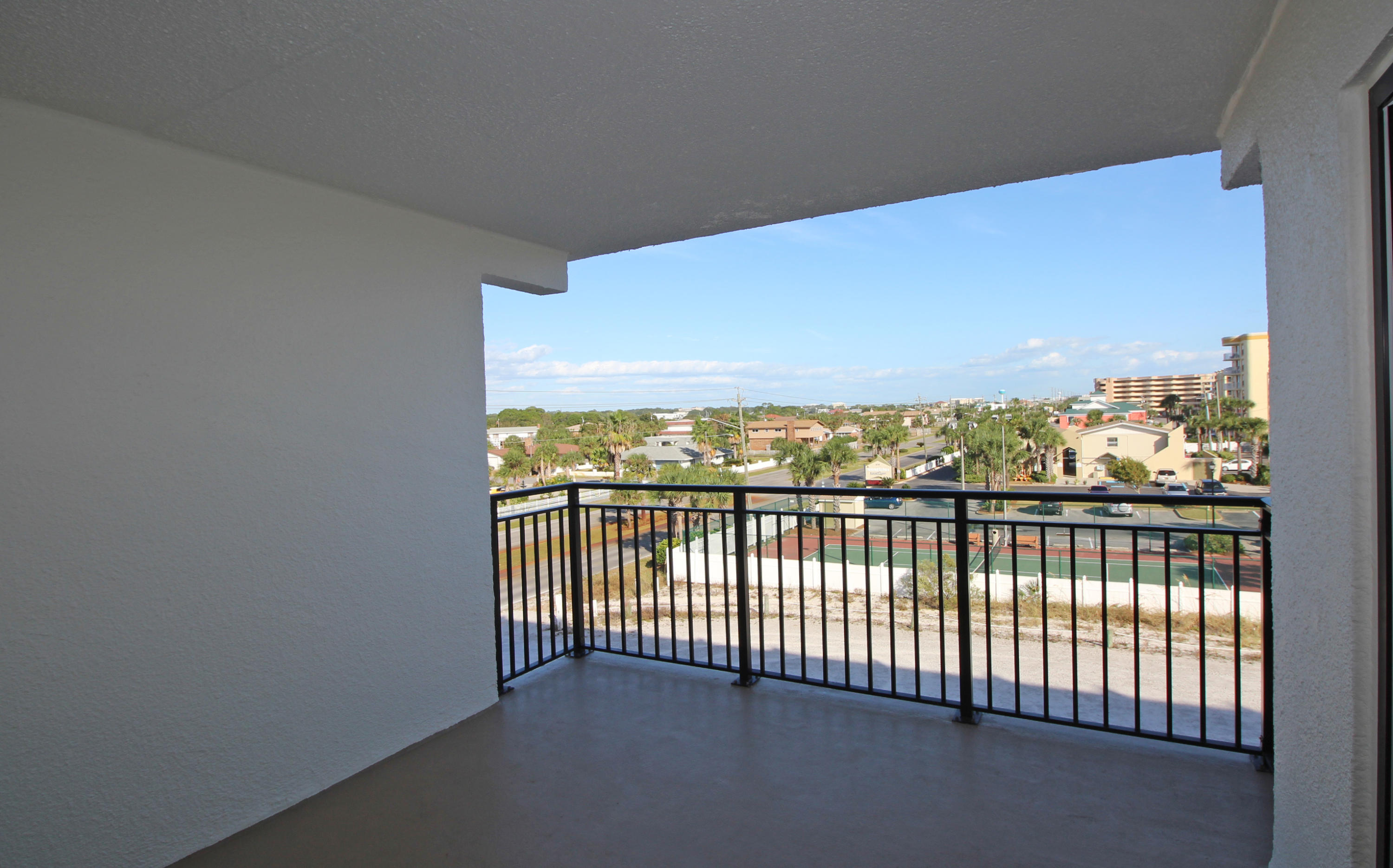 EMERALD ISLE - Residential