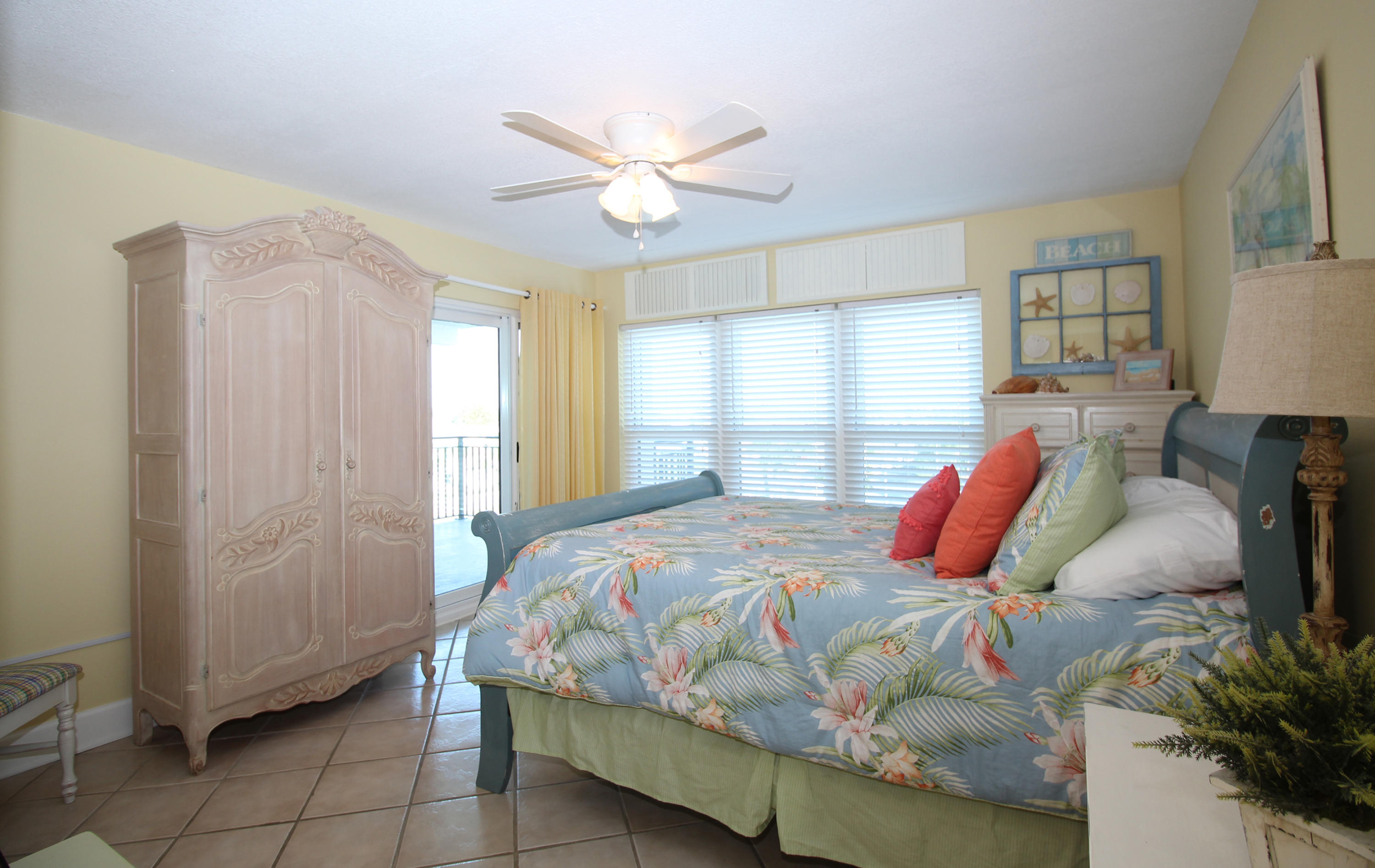 EMERALD ISLE - Residential