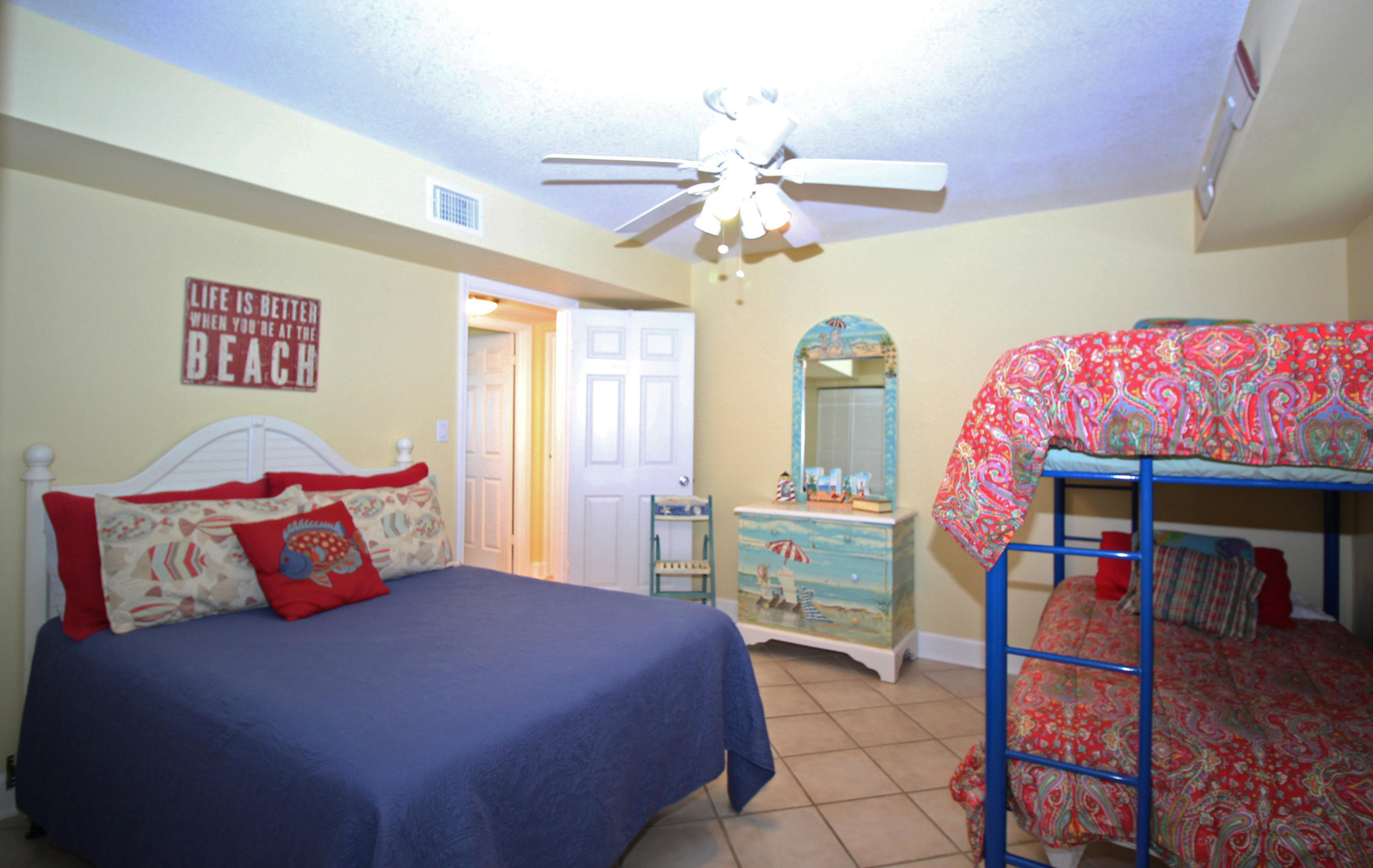 EMERALD ISLE - Residential
