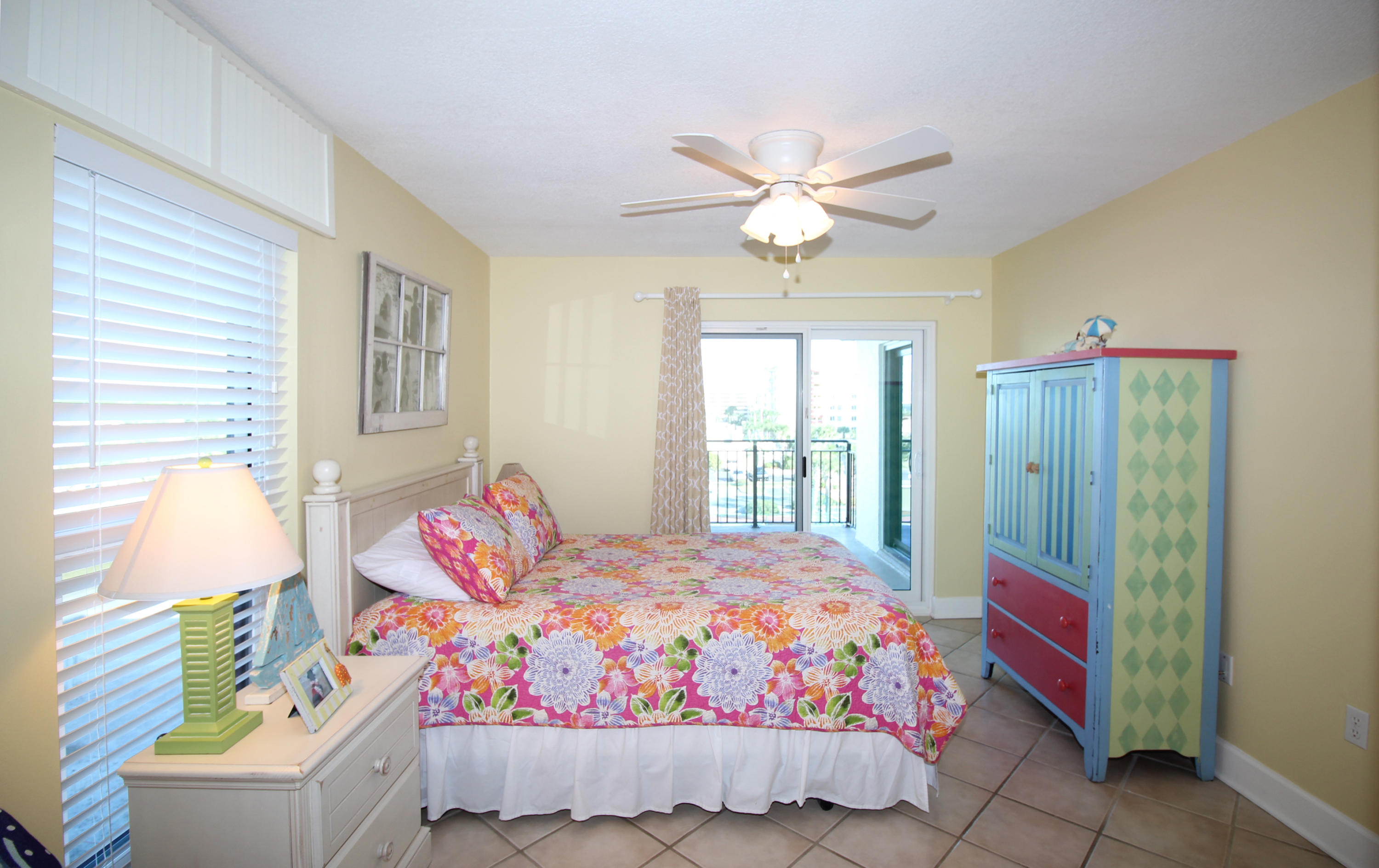 EMERALD ISLE - Residential