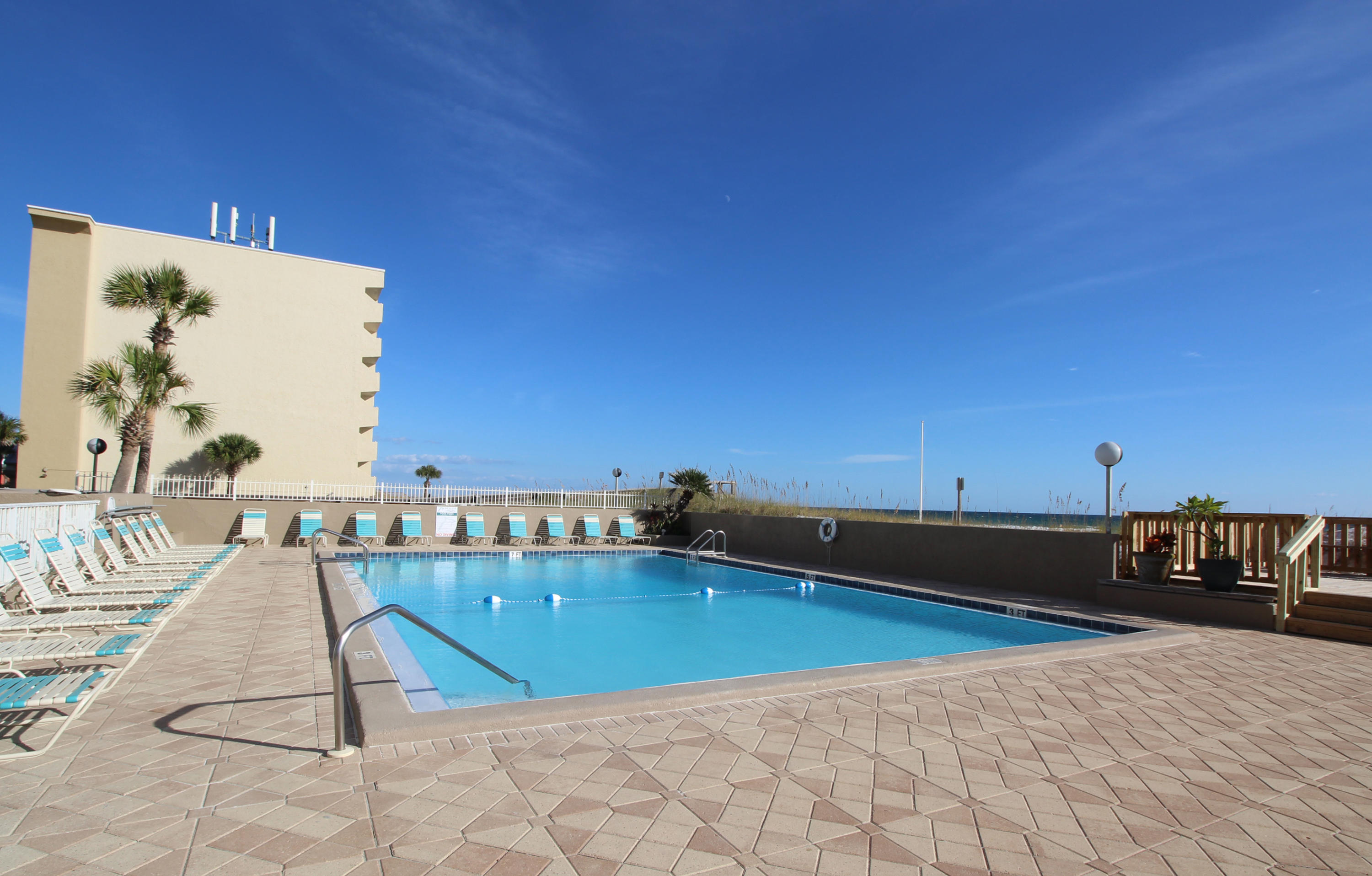 EMERALD ISLE - Residential