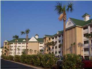 *Available December 8th!*

Furnished 1 bedroom, 1 bath end unit condo- located at the Florida Club in Bluewater Bay. 
You'll love the vaulted ceilings and private screened-in balcony overlooking the tranquil landscaped garden. Washer and dryer are included.
The Florida Club offers a resort lifestyle complete with sparkling community pool, hot tub, fitness center, and clubhouse. Conveniently located just minutes from the EOD schoolhouse, Eglin AFB, 7th Group, Duke Field, and Destin beaches.
Short-term lease option available.
Sorry, pets are not permitted.
Tenant to verify all data.
Please contact Sound Choice Real Estate to schedule a showing- 850.389.8533