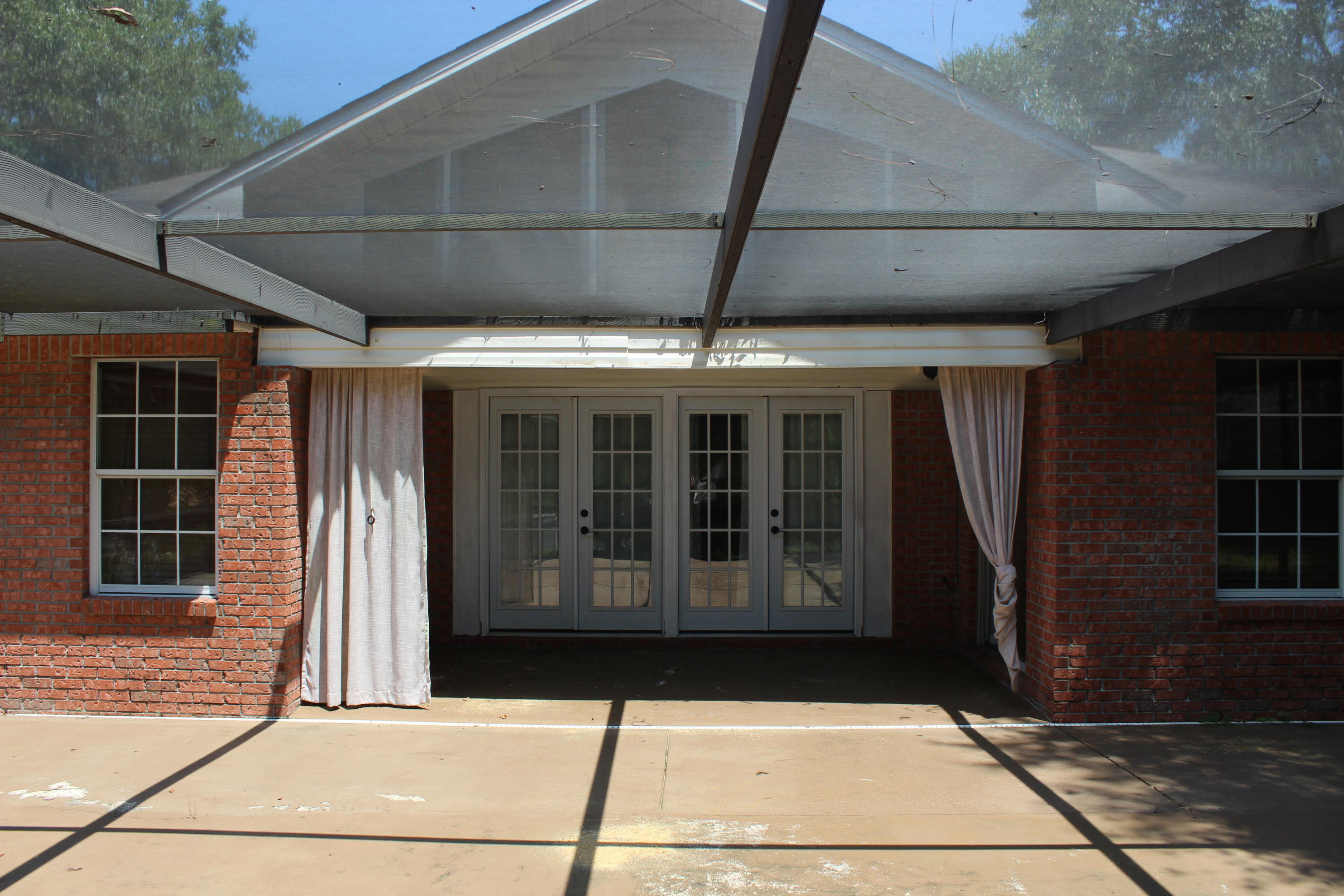 HUNTER WOODS - Residential Lease