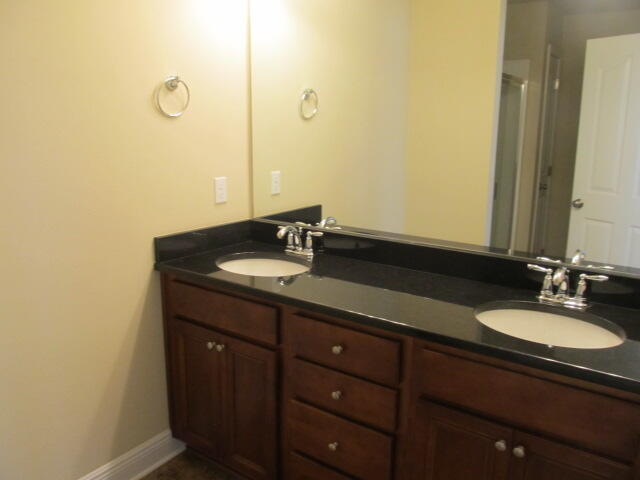 RESERVE POINTE - Residential Lease