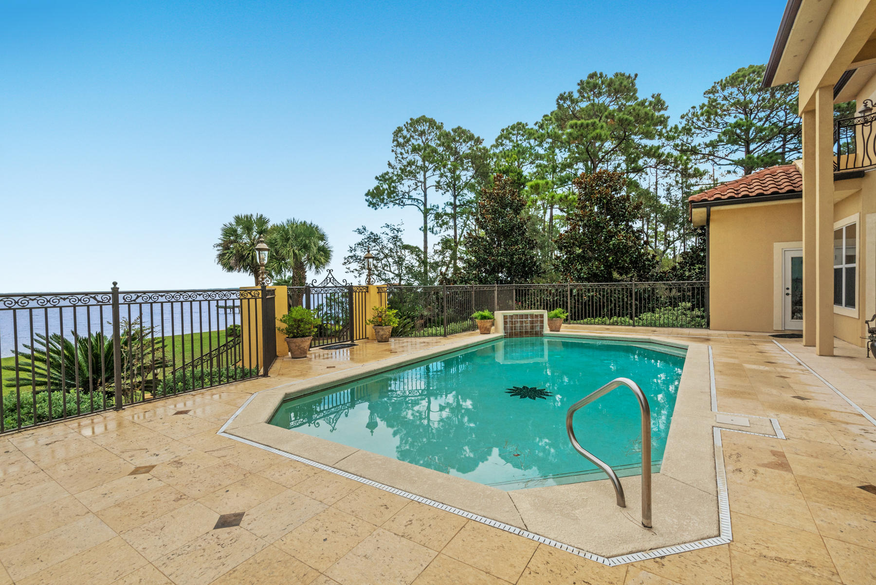 DRIFTWOOD ESTATES - Residential