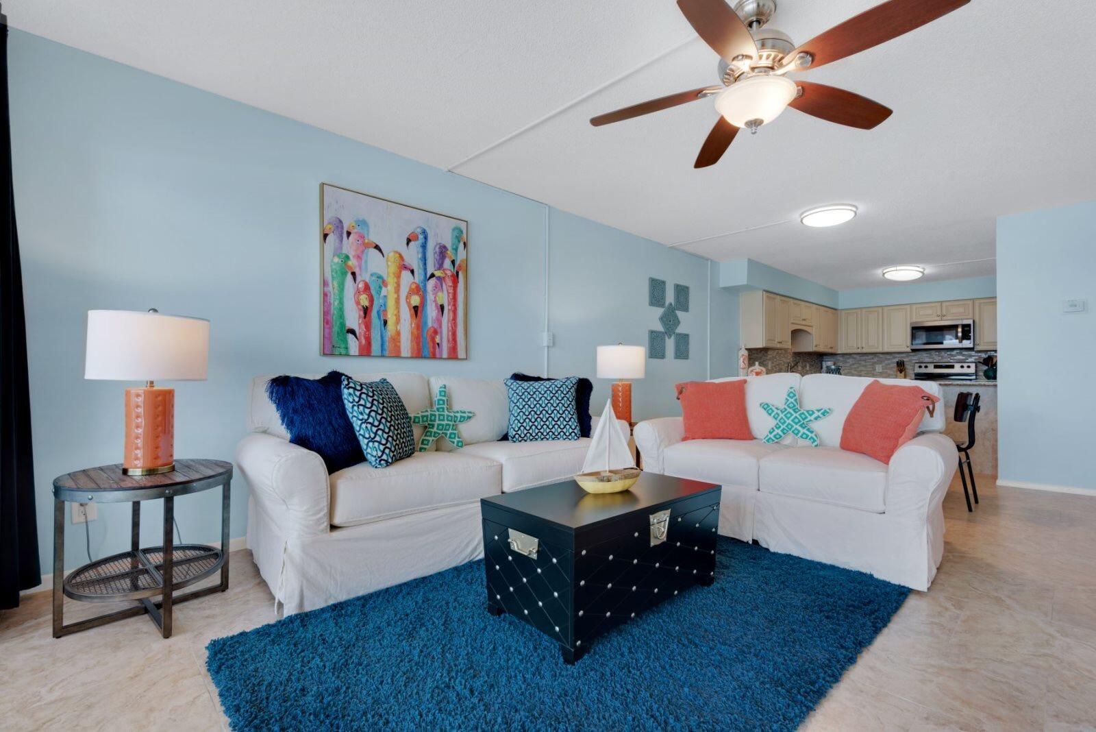 BEACH HOUSE CONDO PH 1 - Residential