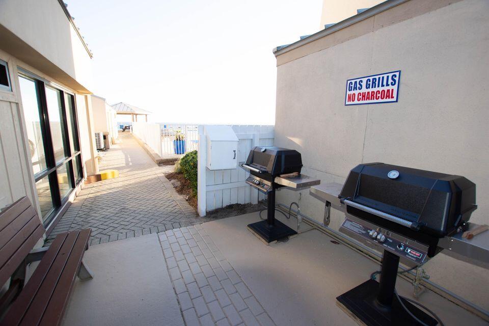 BEACH HOUSE CONDO PH 1 - Residential