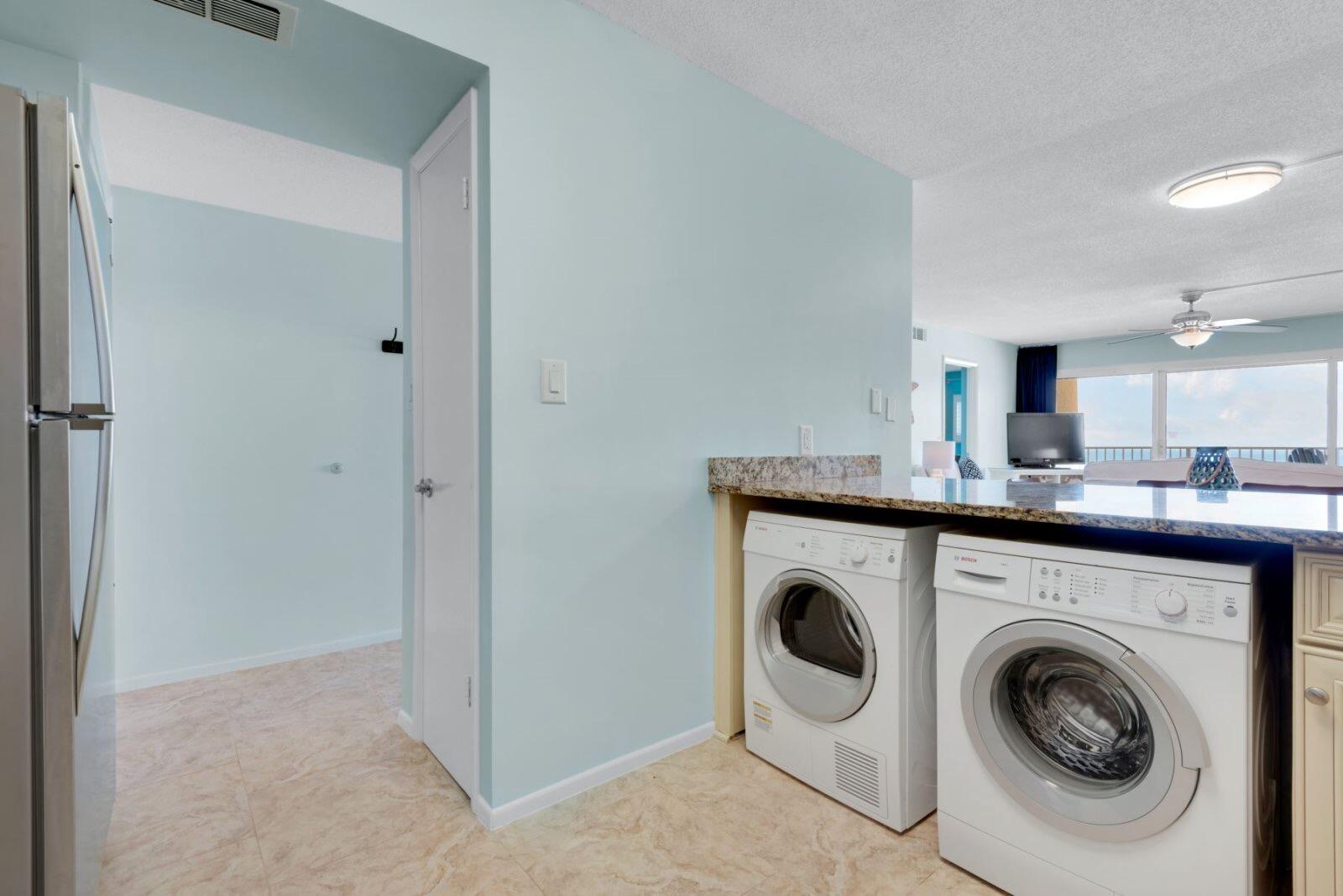 BEACH HOUSE CONDO PH 1 - Residential