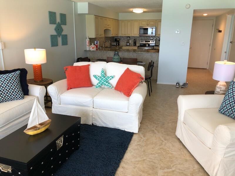 BEACH HOUSE CONDO PH 1 - Residential