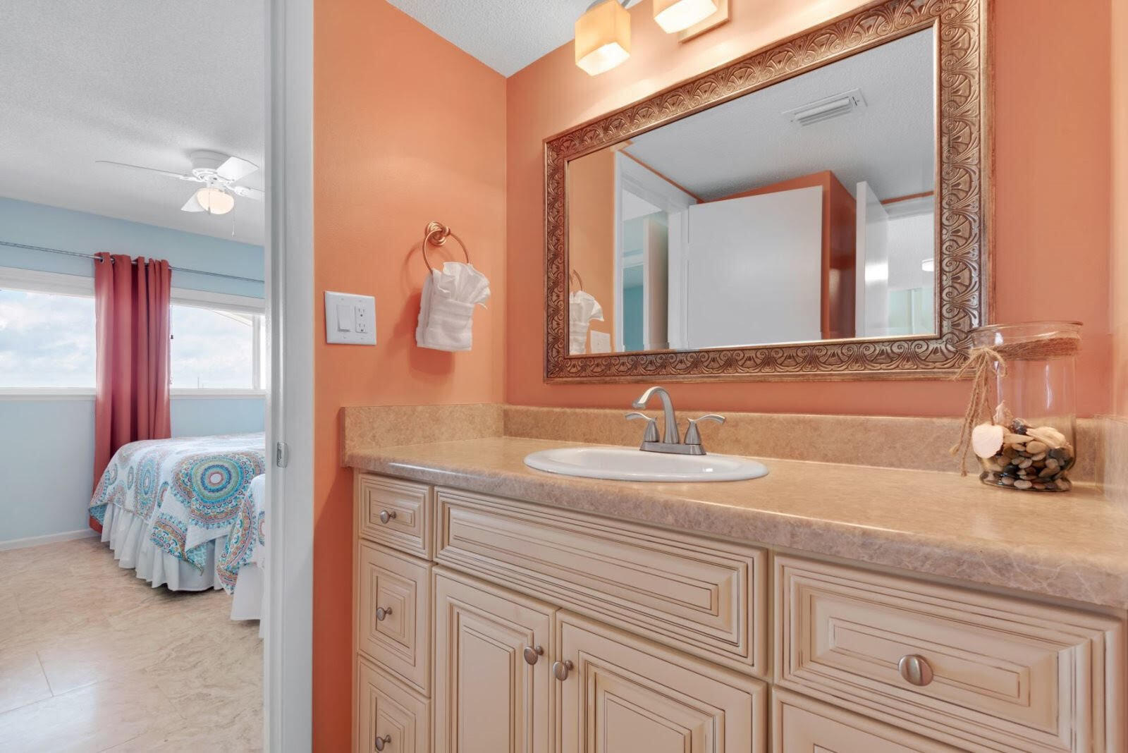 BEACH HOUSE CONDO PH 1 - Residential