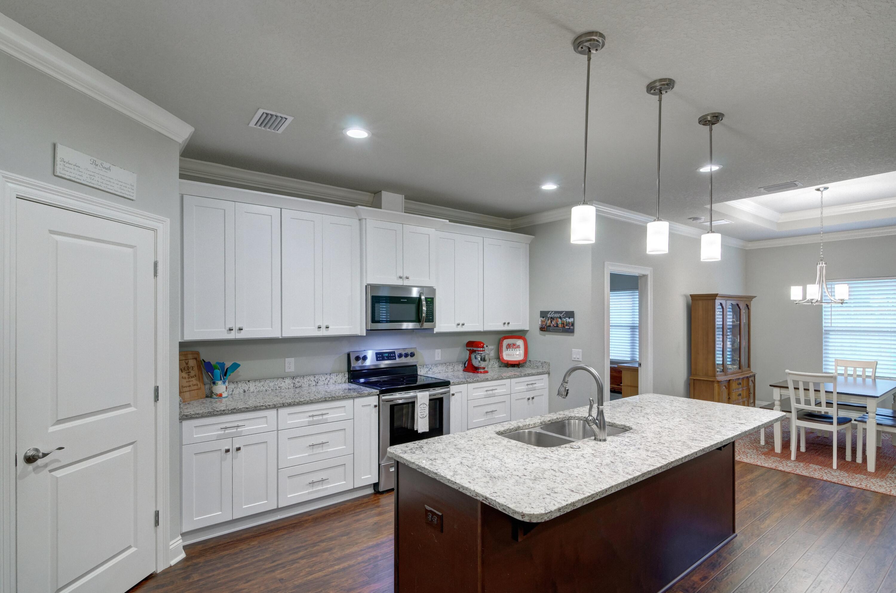 NAVARRE S/D 2ND ADDN - Residential