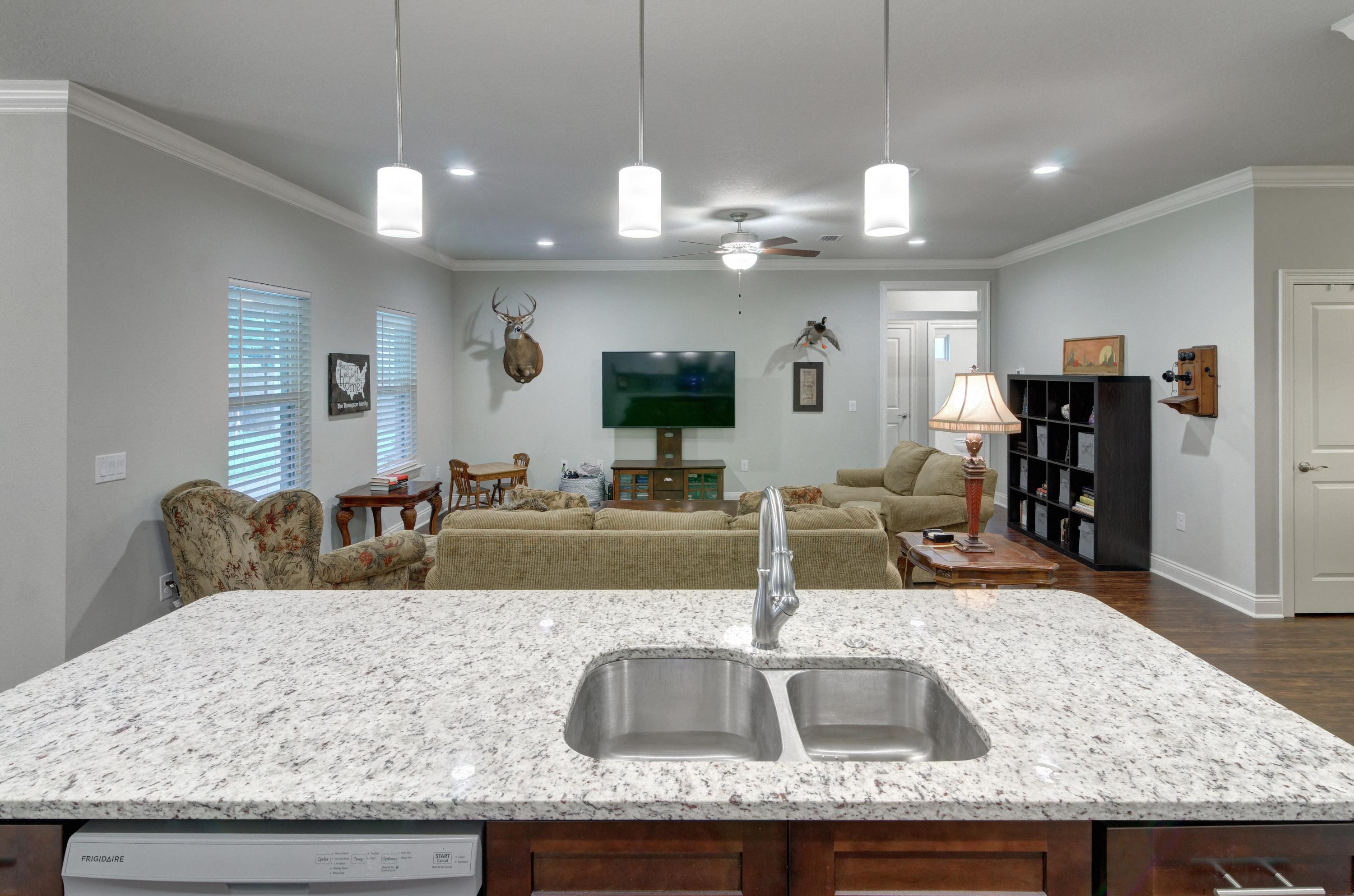 NAVARRE S/D 2ND ADDN - Residential