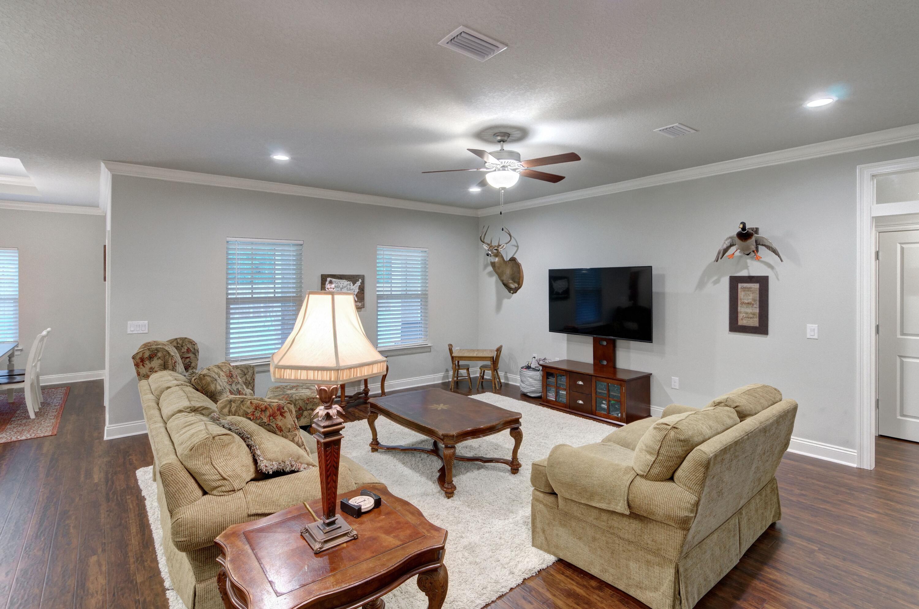 NAVARRE S/D 2ND ADDN - Residential