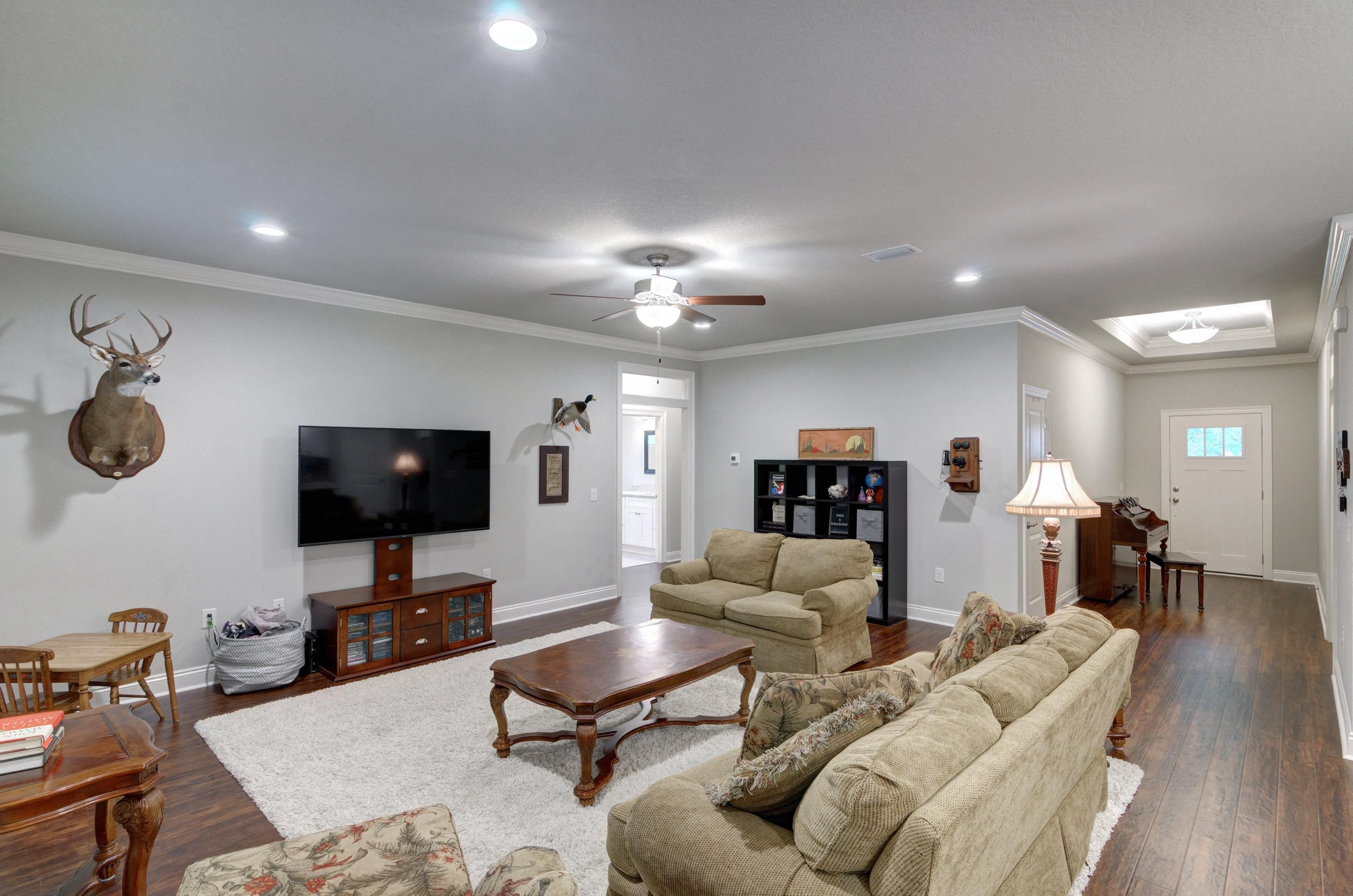 NAVARRE S/D 2ND ADDN - Residential