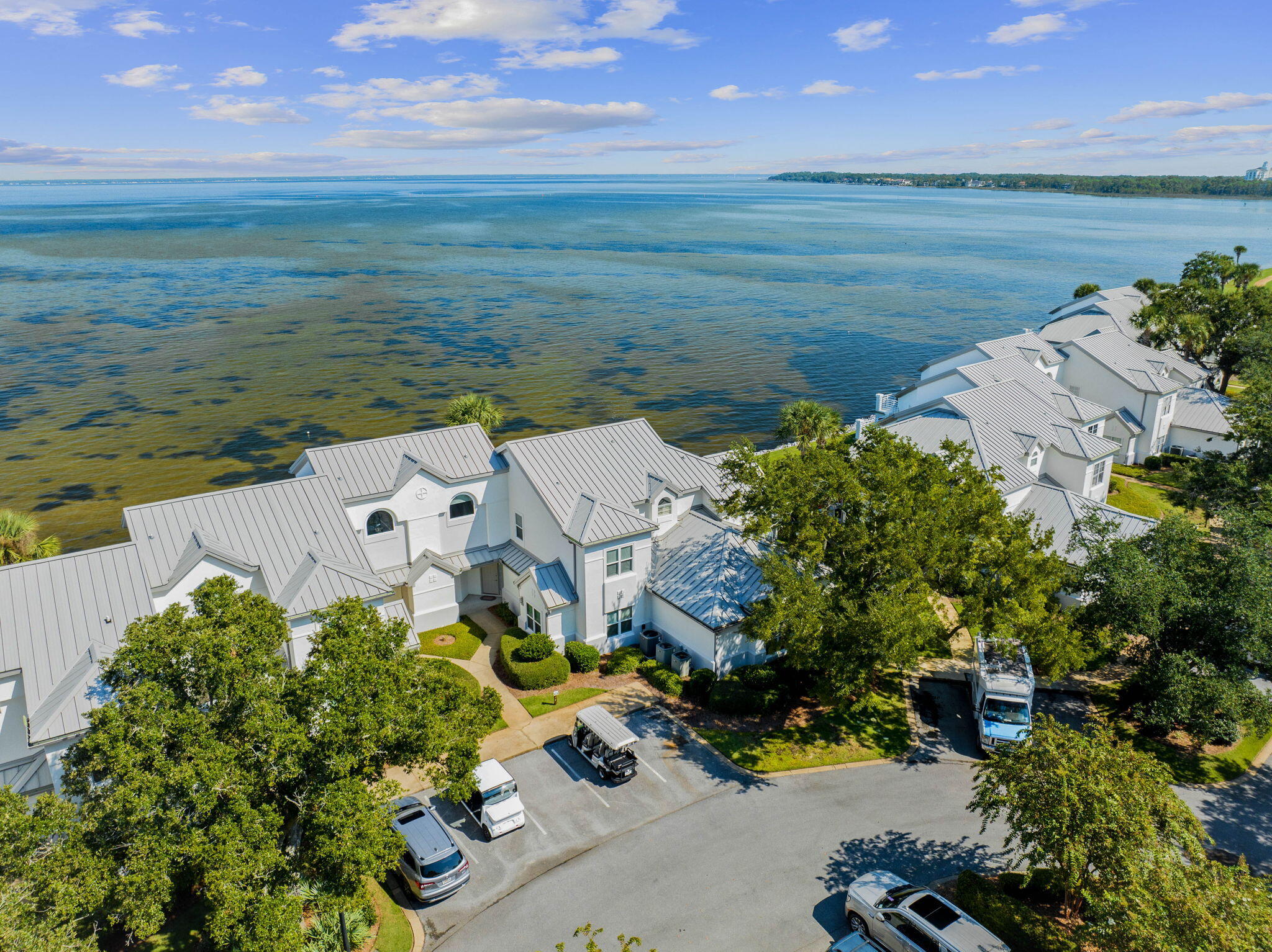 NORTHSHORE - Residential
