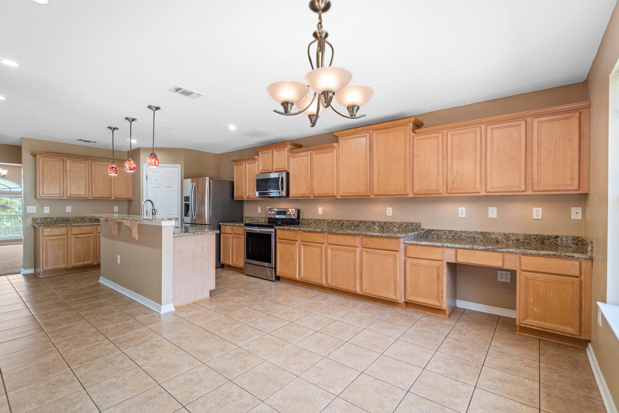 ASHBERRY WOODS - Residential