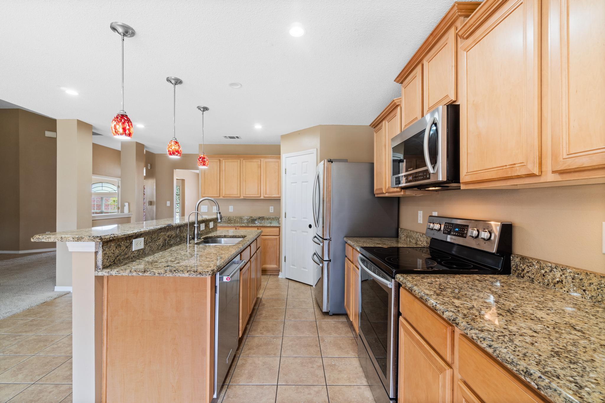 ASHBERRY WOODS - Residential