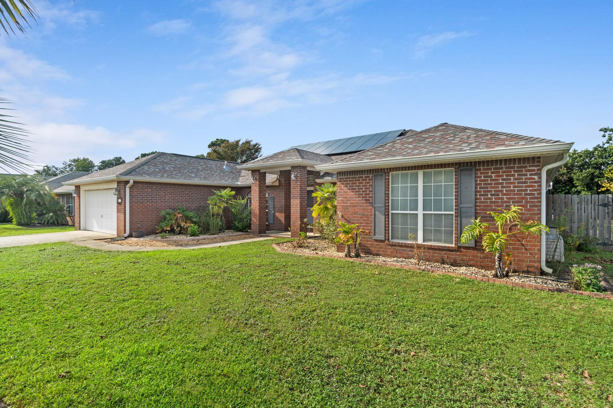 ASHBERRY WOODS - Residential
