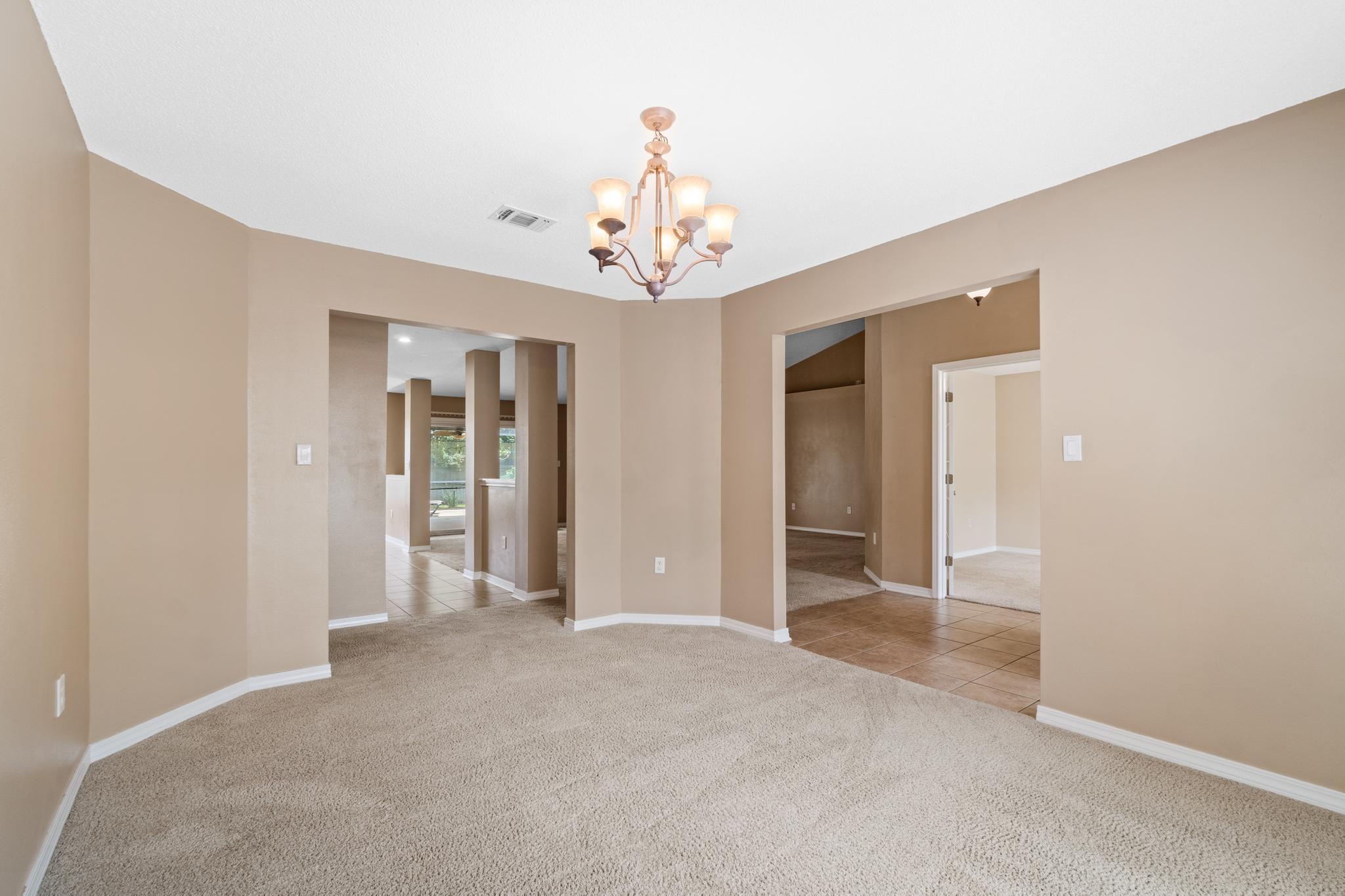 ASHBERRY WOODS - Residential
