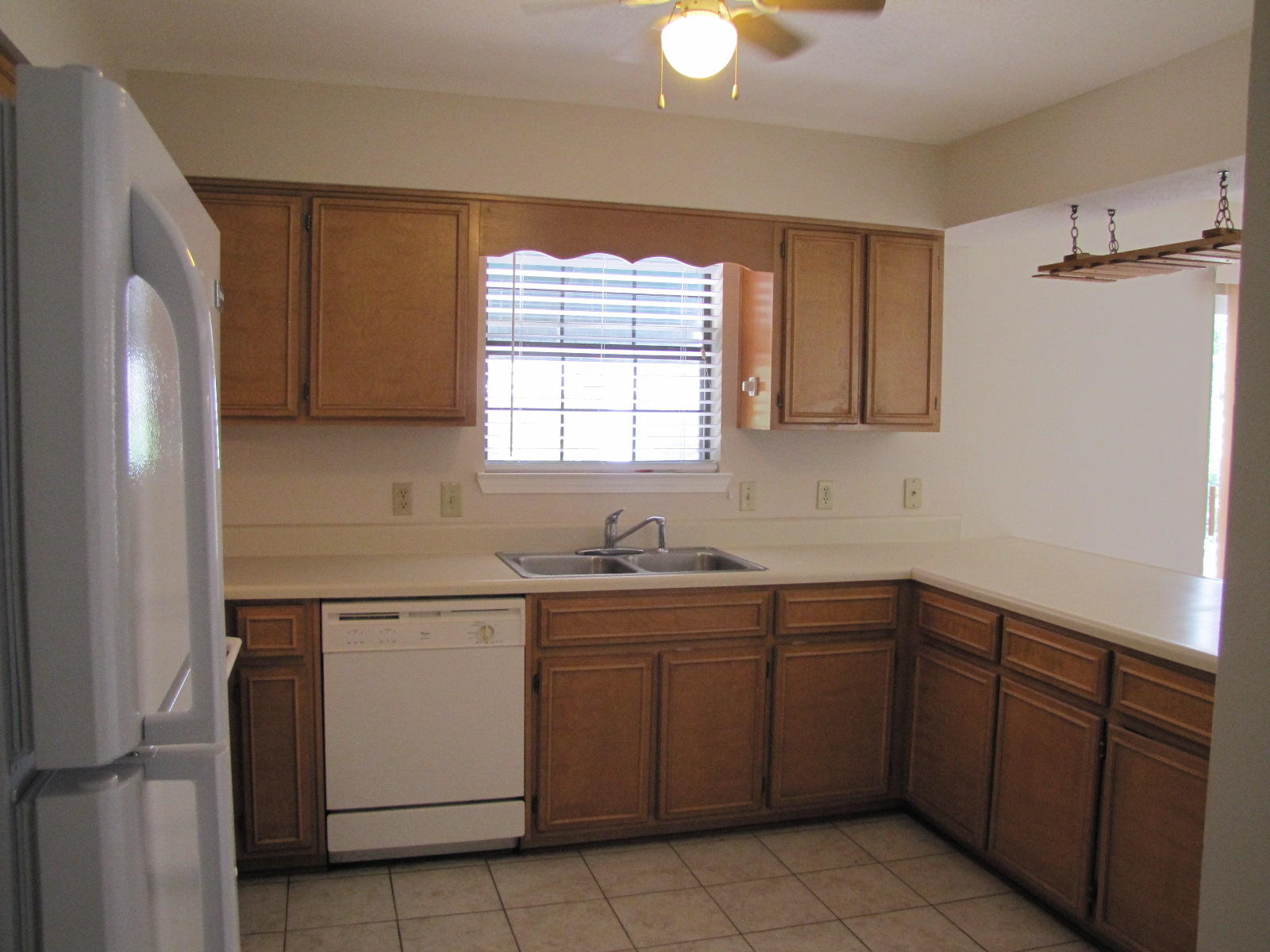 SPRING LAKE #2 - Residential Lease