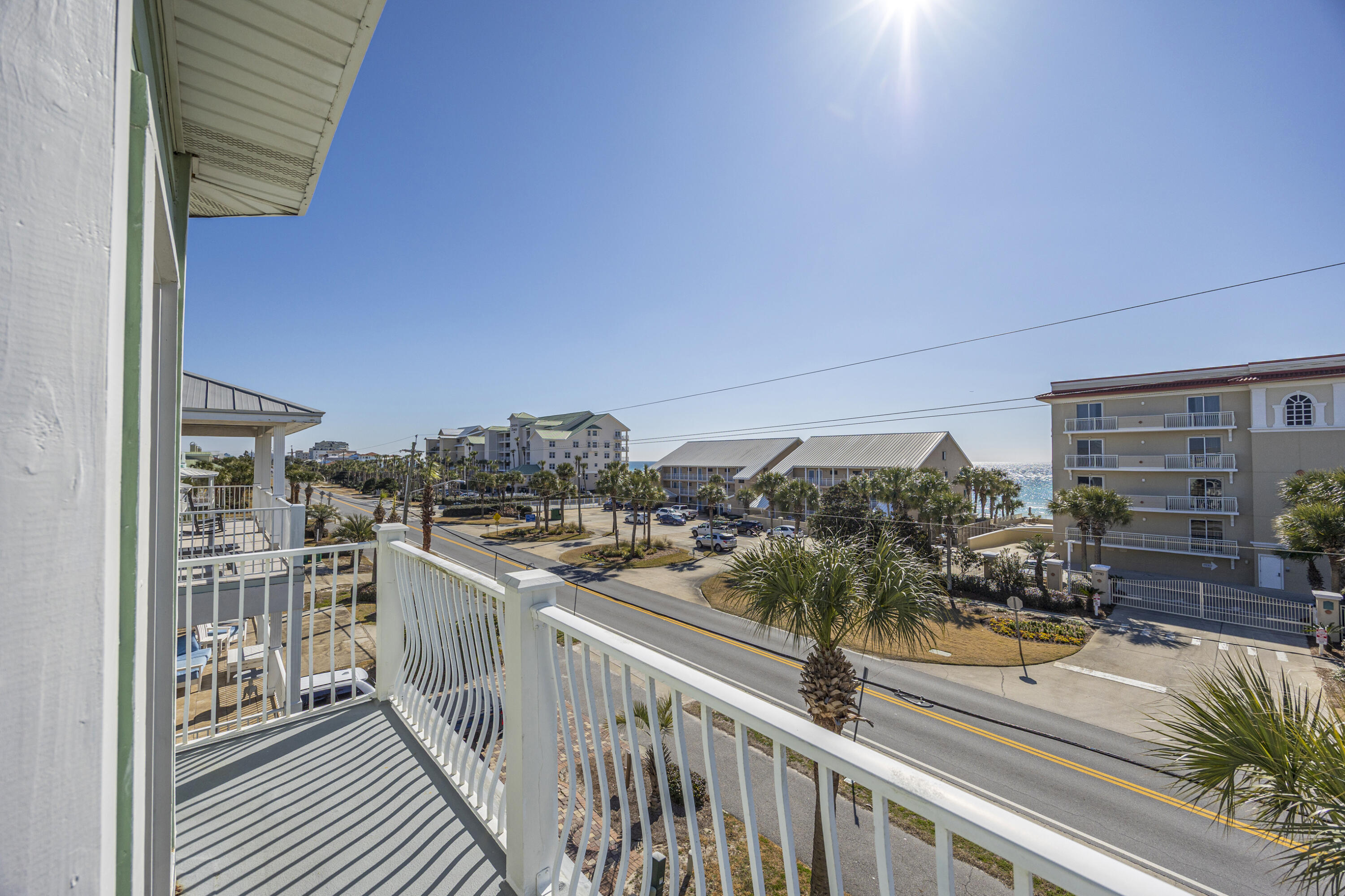 CRYSTAL BEACH - Residential