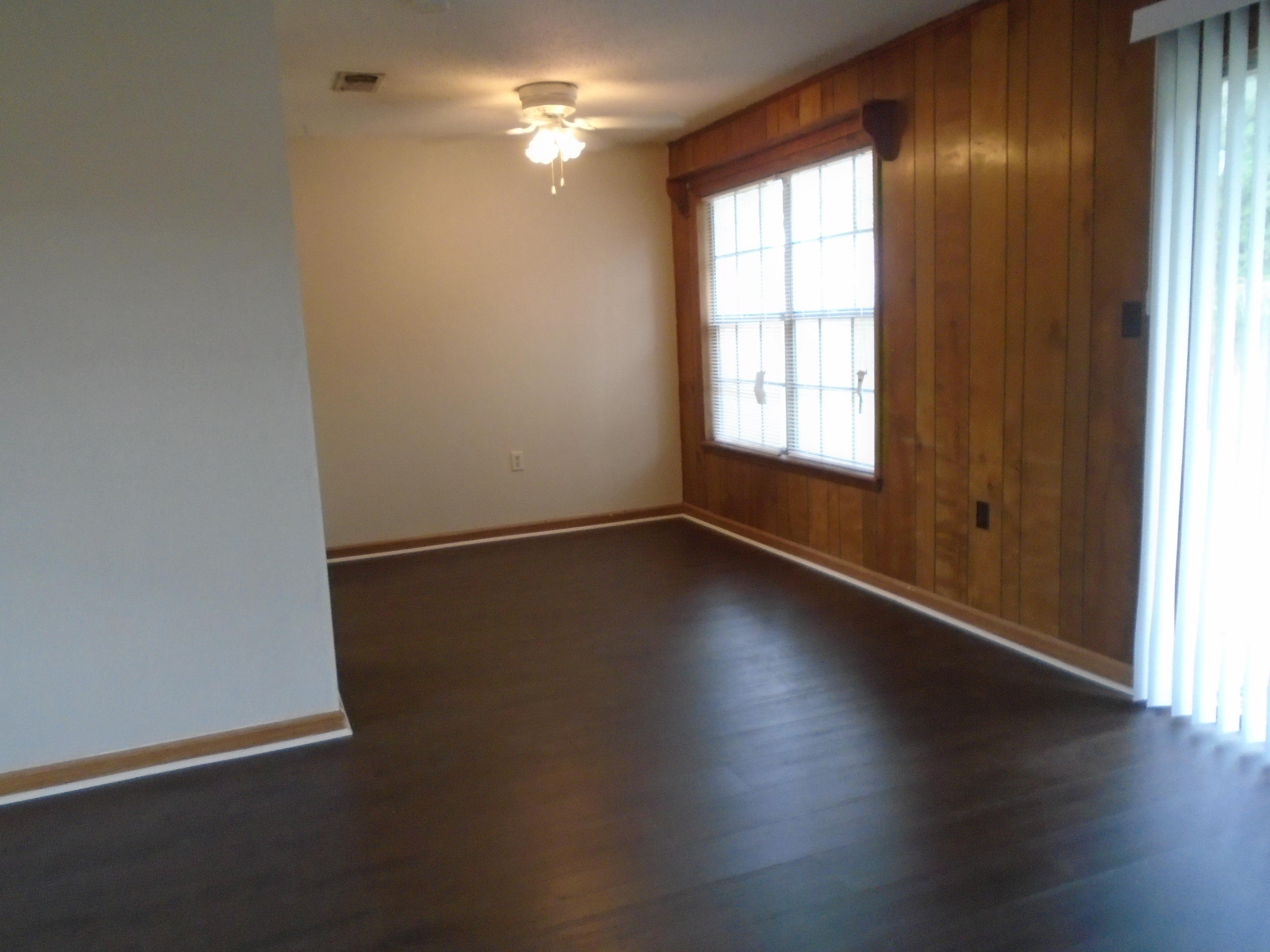 PINE MEADOWS - Residential Lease