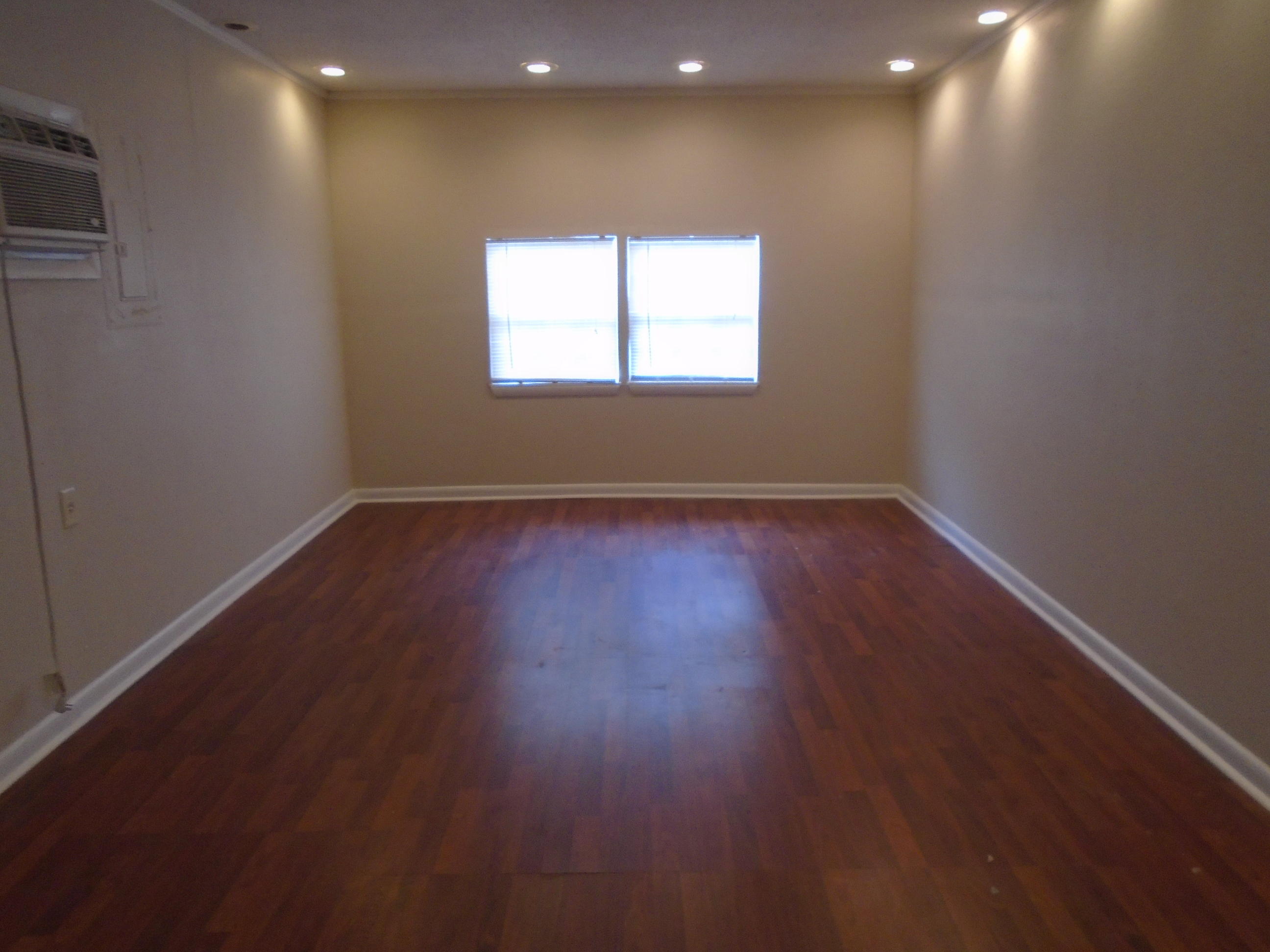PINE MEADOWS - Residential Lease