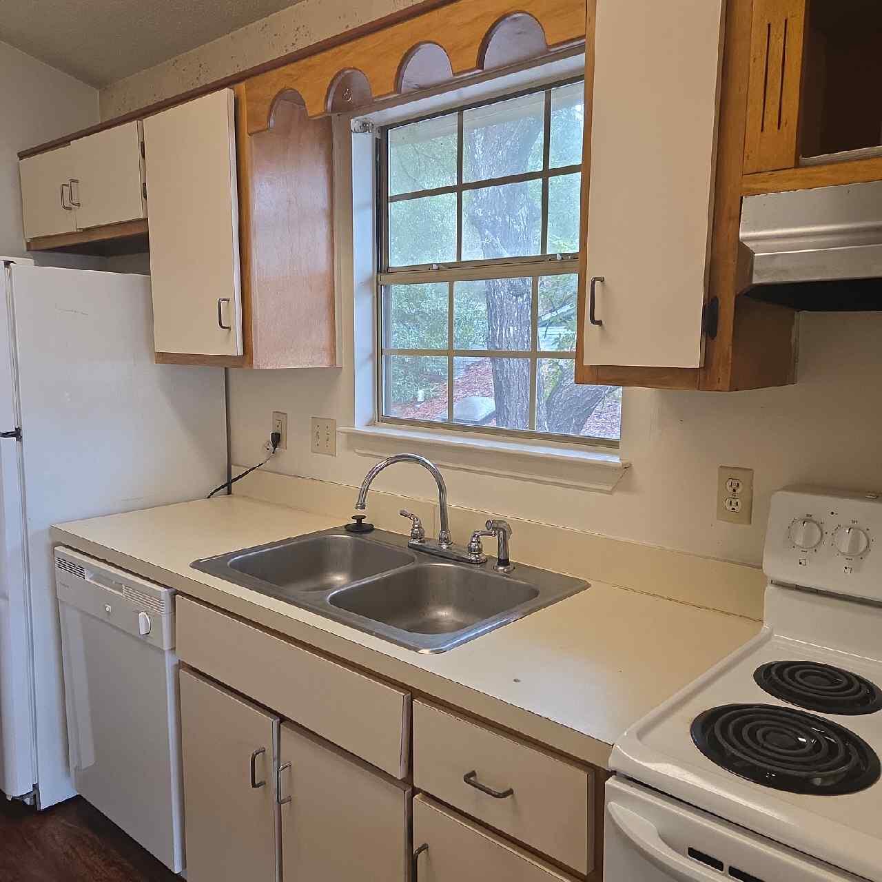 HANGRA WOODS 1ST ADDN - Residential Lease