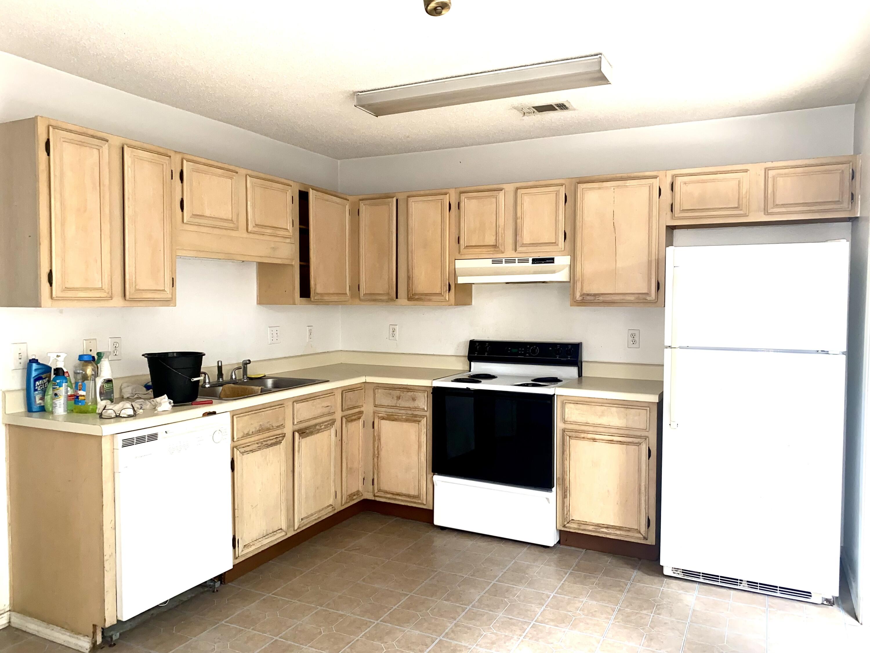 NORTHBROOK TH - Residential