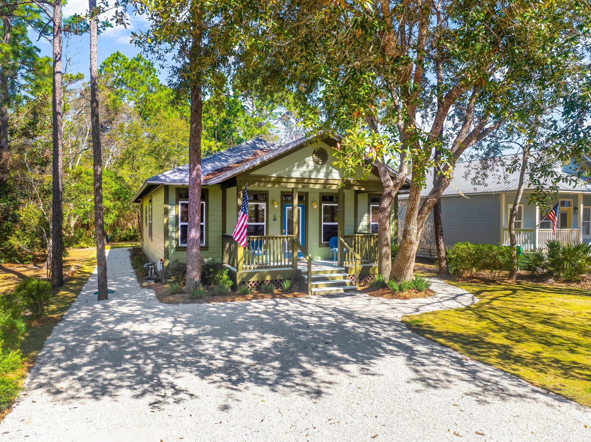 MAGNOLIA BEACH - Residential