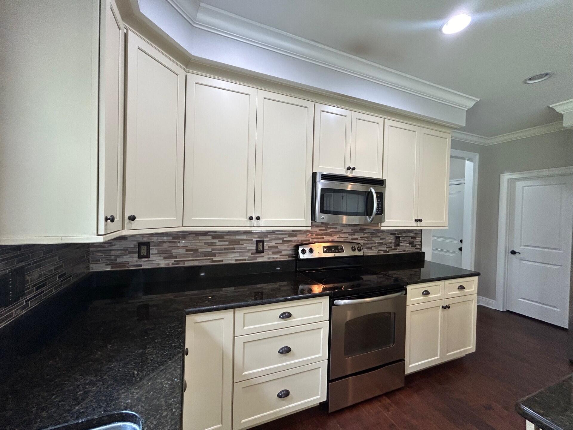 MILL CREEK FARMS - Residential Lease