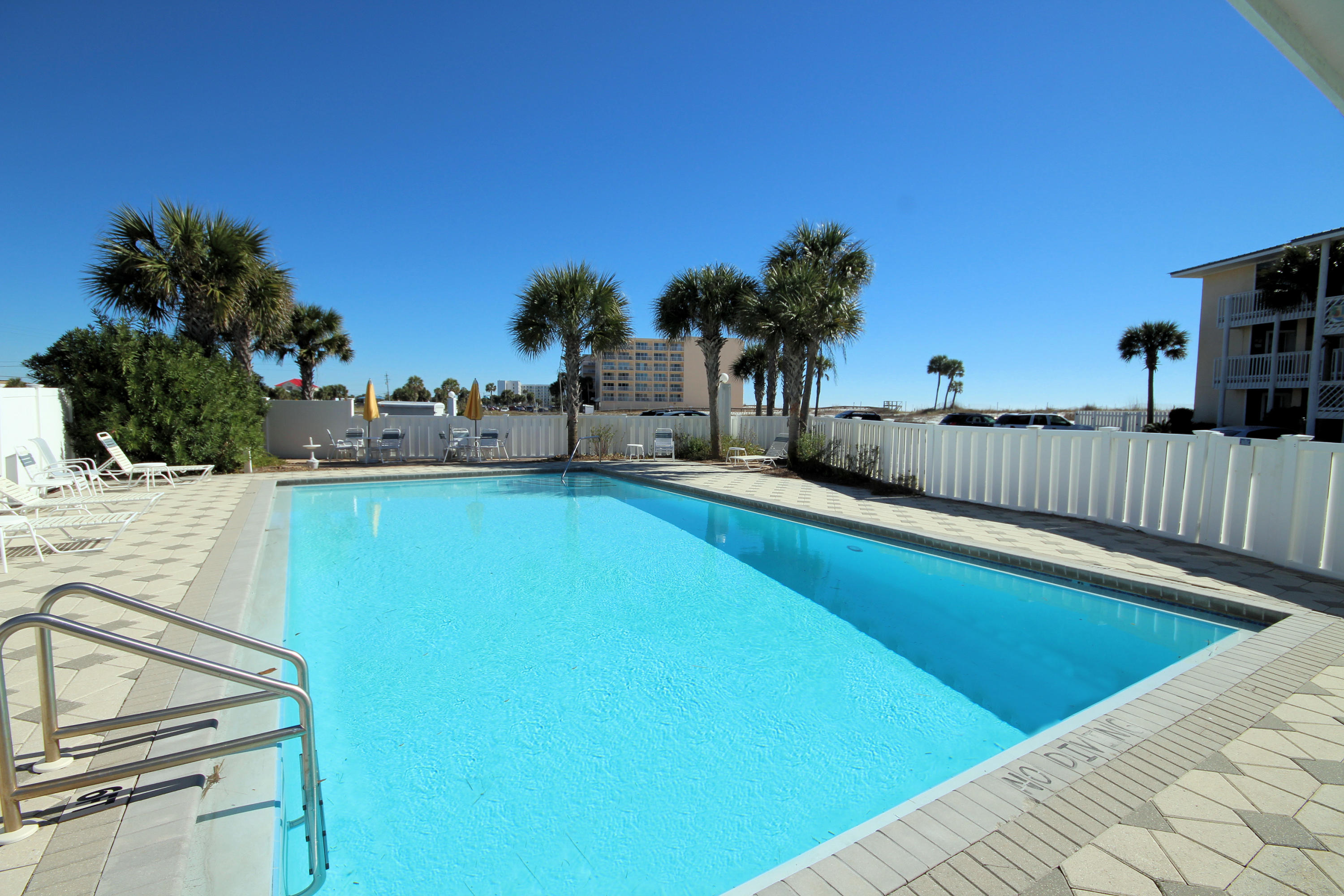 ISLAND SANDS CONDO - Residential