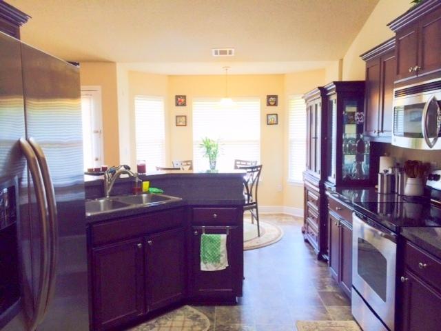 ALICIA PLACE - Residential Lease
