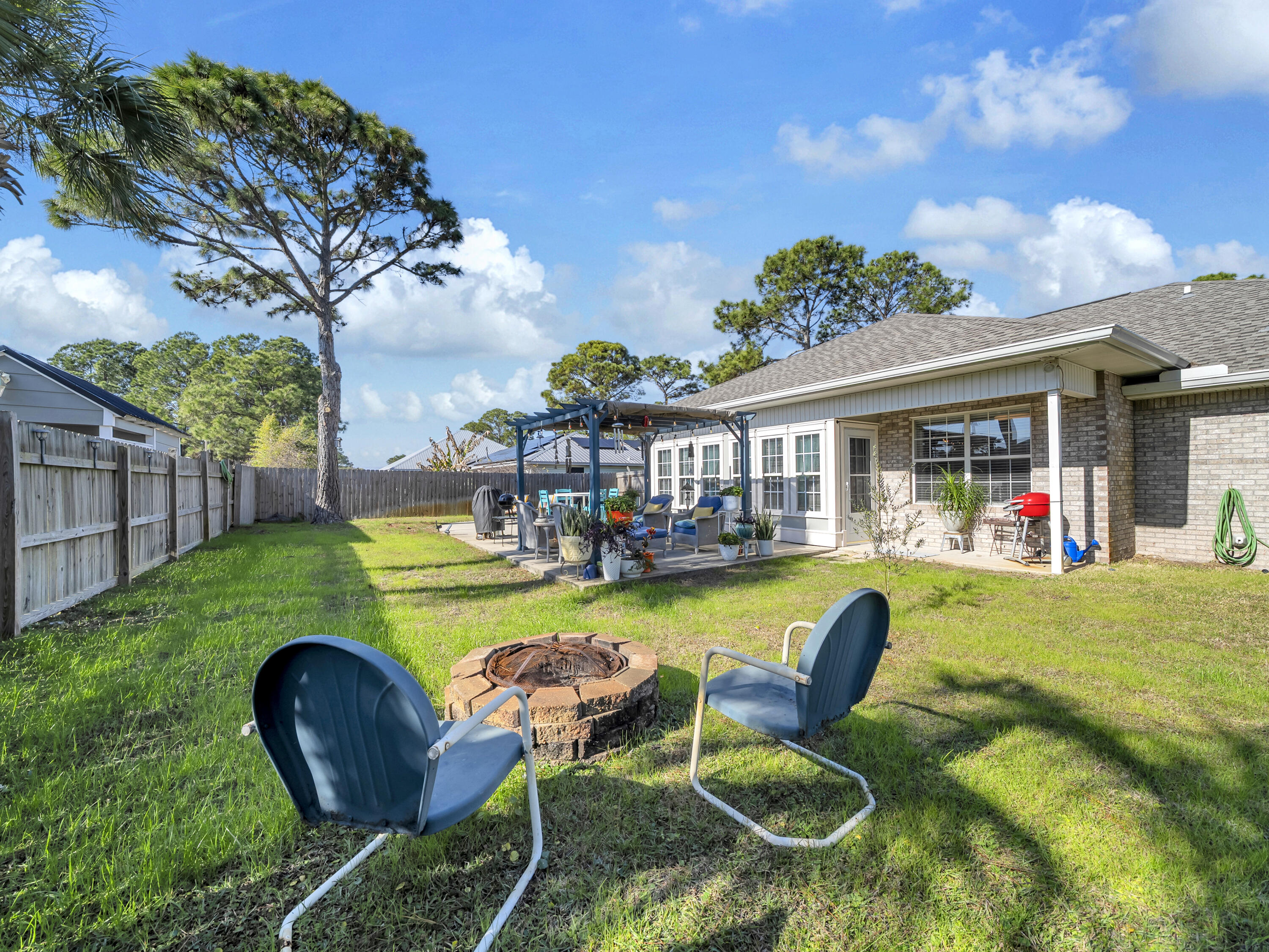 HOLIDAY SHORES ESTATES - Residential