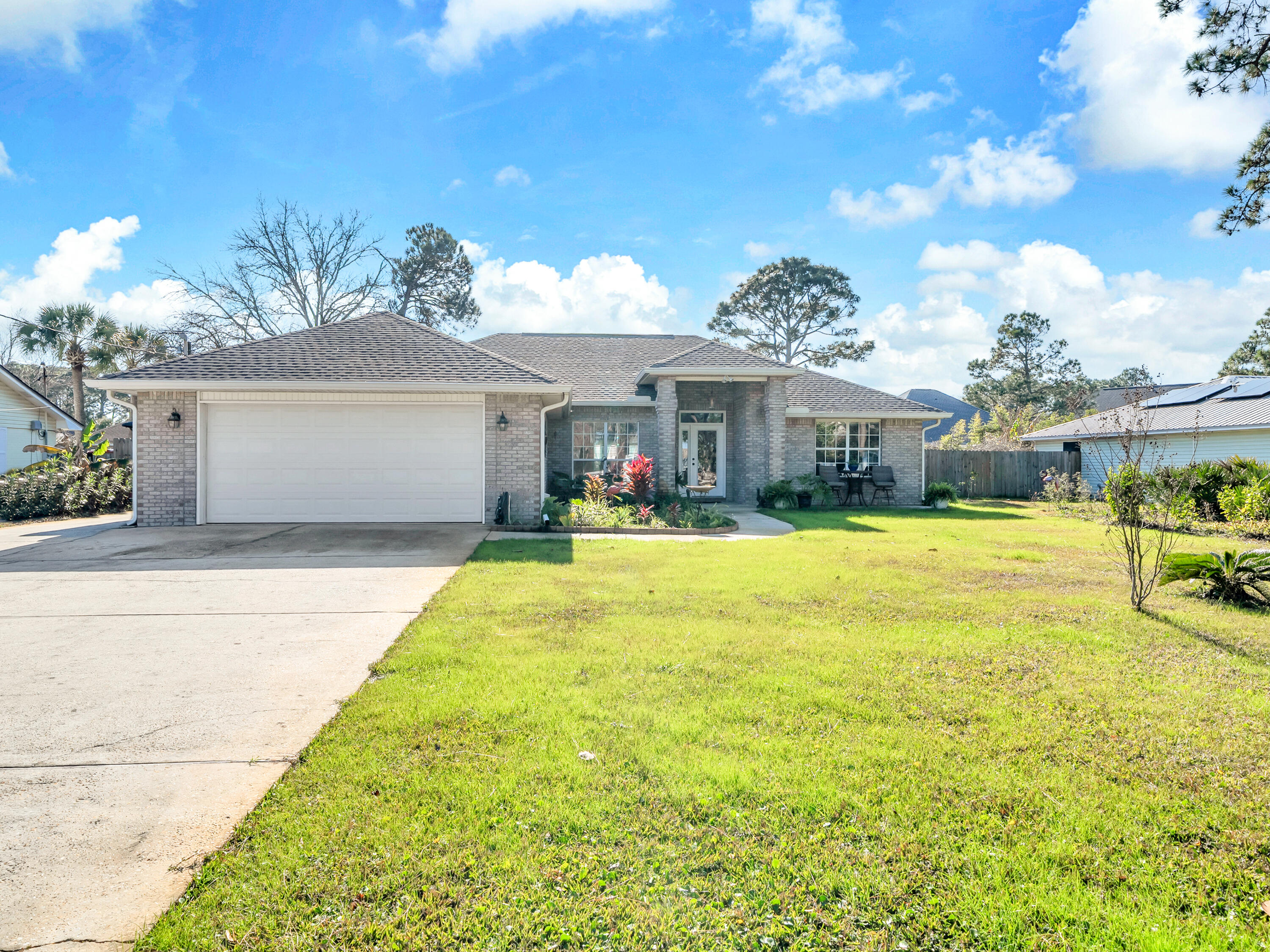 HOLIDAY SHORES ESTATES - Residential