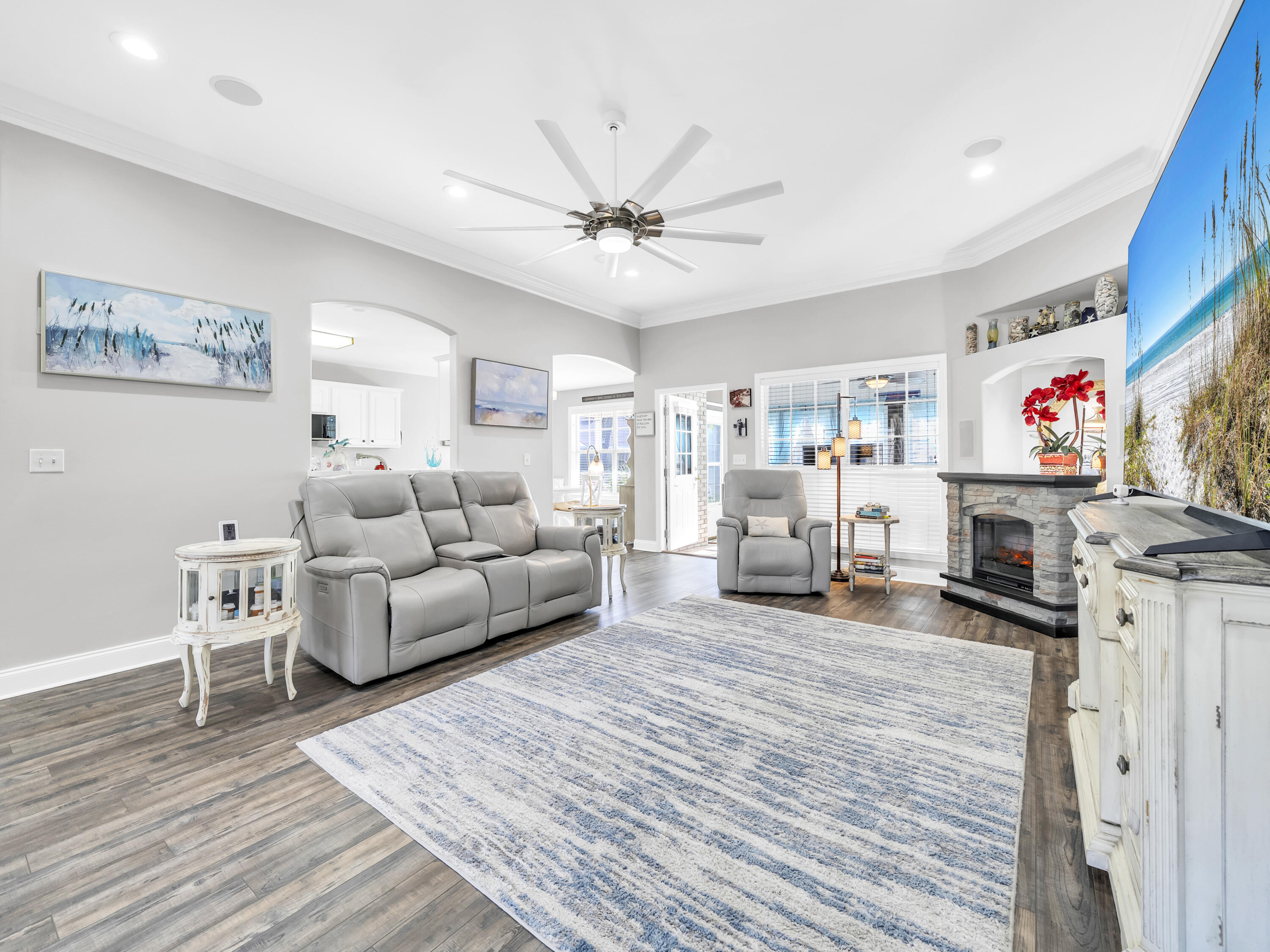 HOLIDAY SHORES ESTATES - Residential