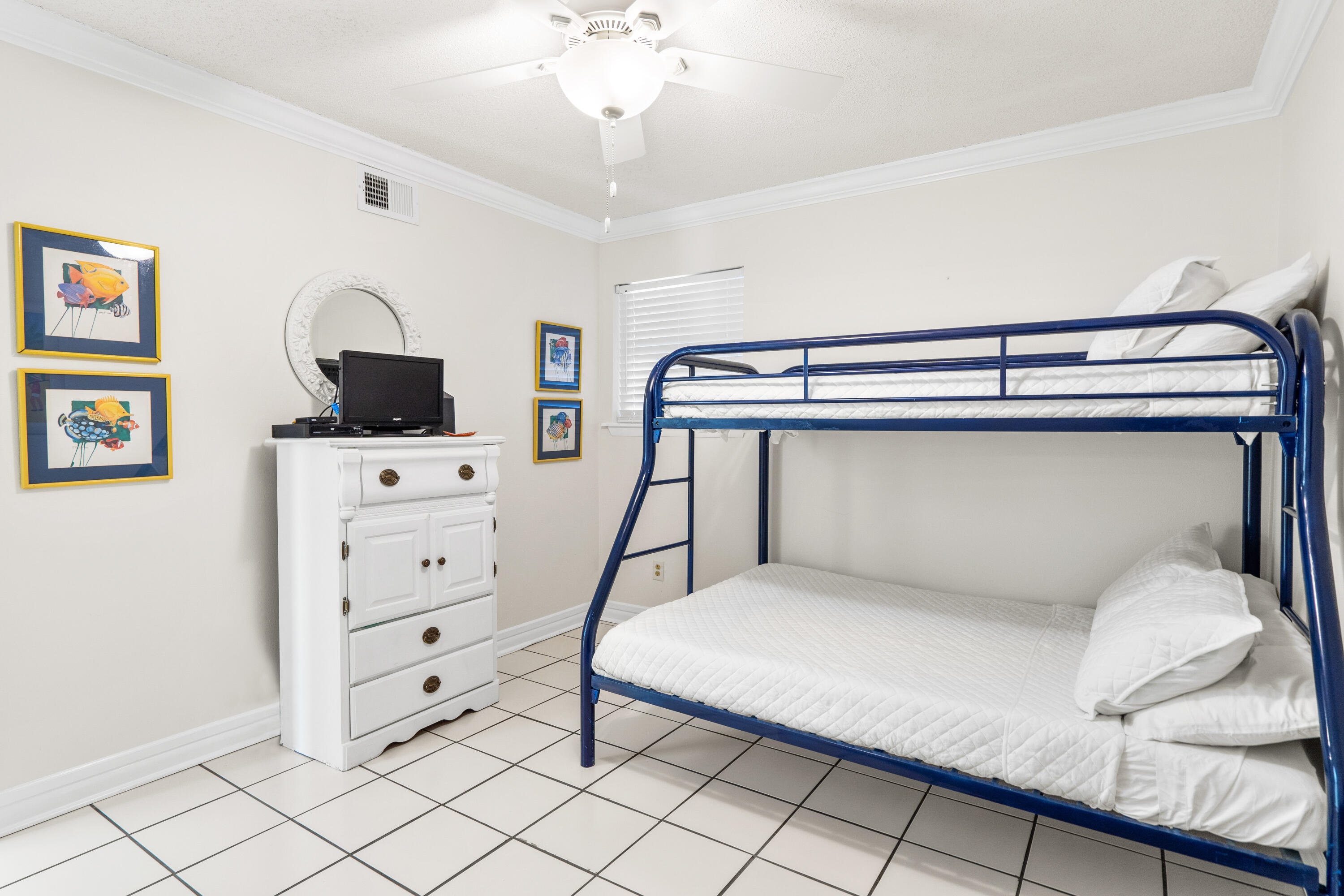 TRADEWIND CONDOS - Residential