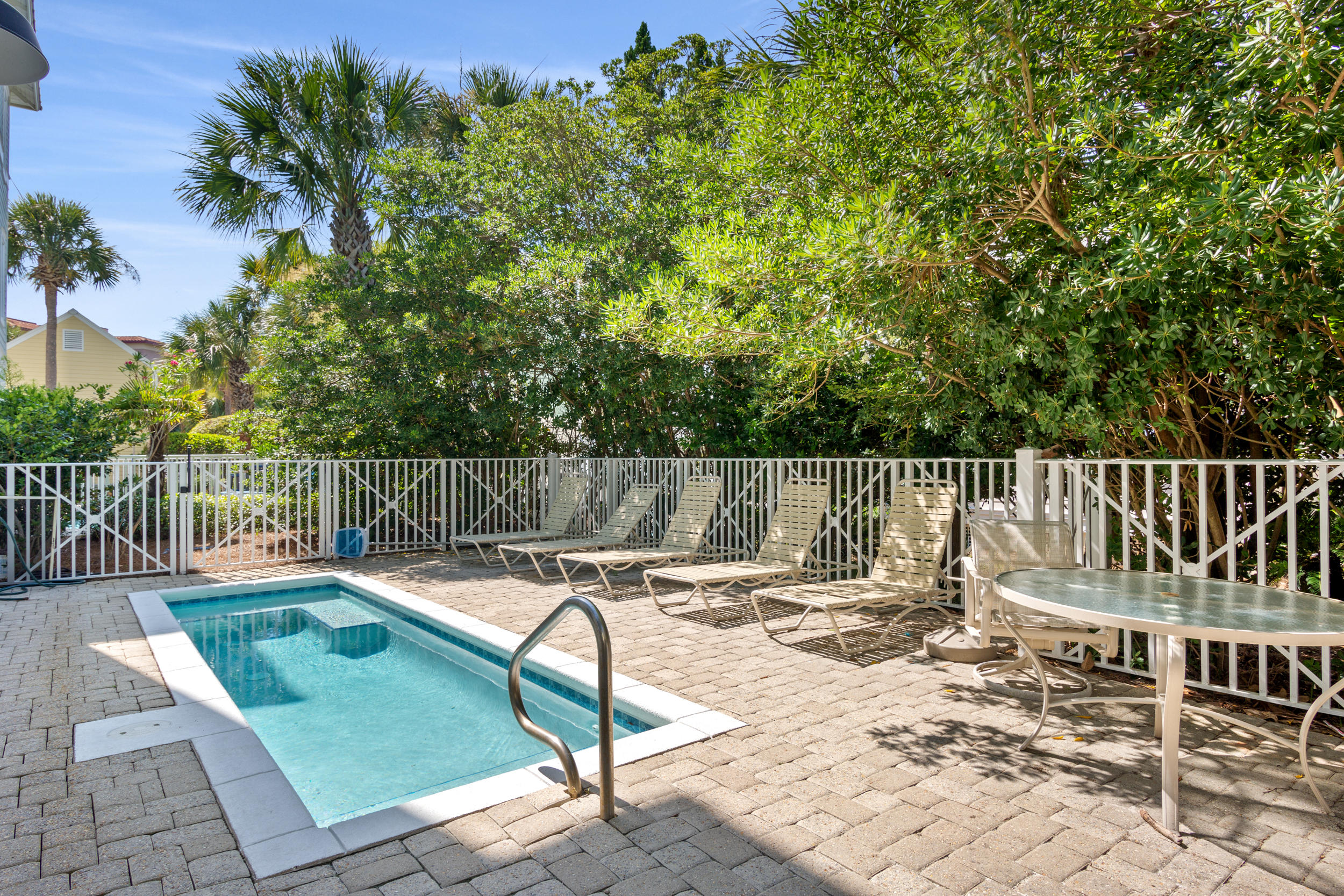 FRANGISTA BEACH 1ST ADDN - Residential