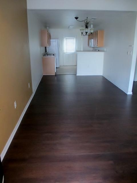 YACHT CLUB OAKS - Residential