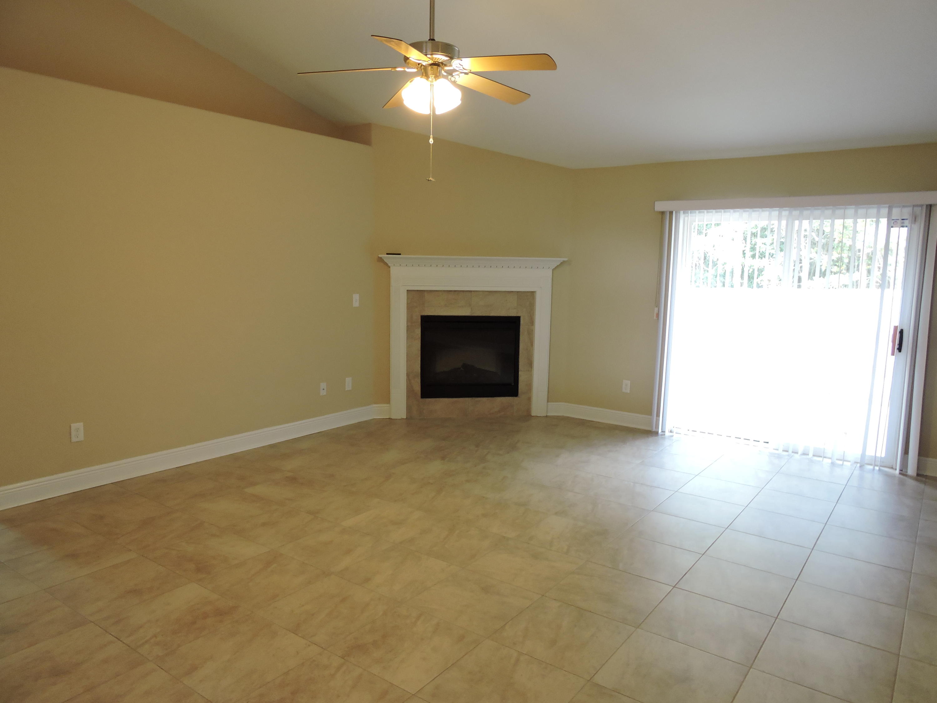 CARDINAL ESTATES - Residential Lease