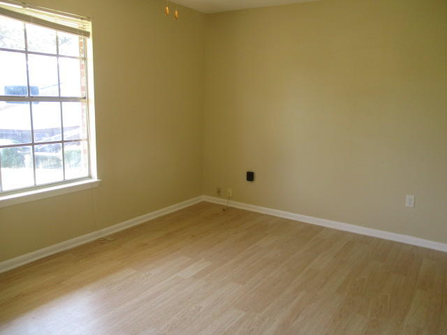 VICTORIA GARDENS - Residential Lease