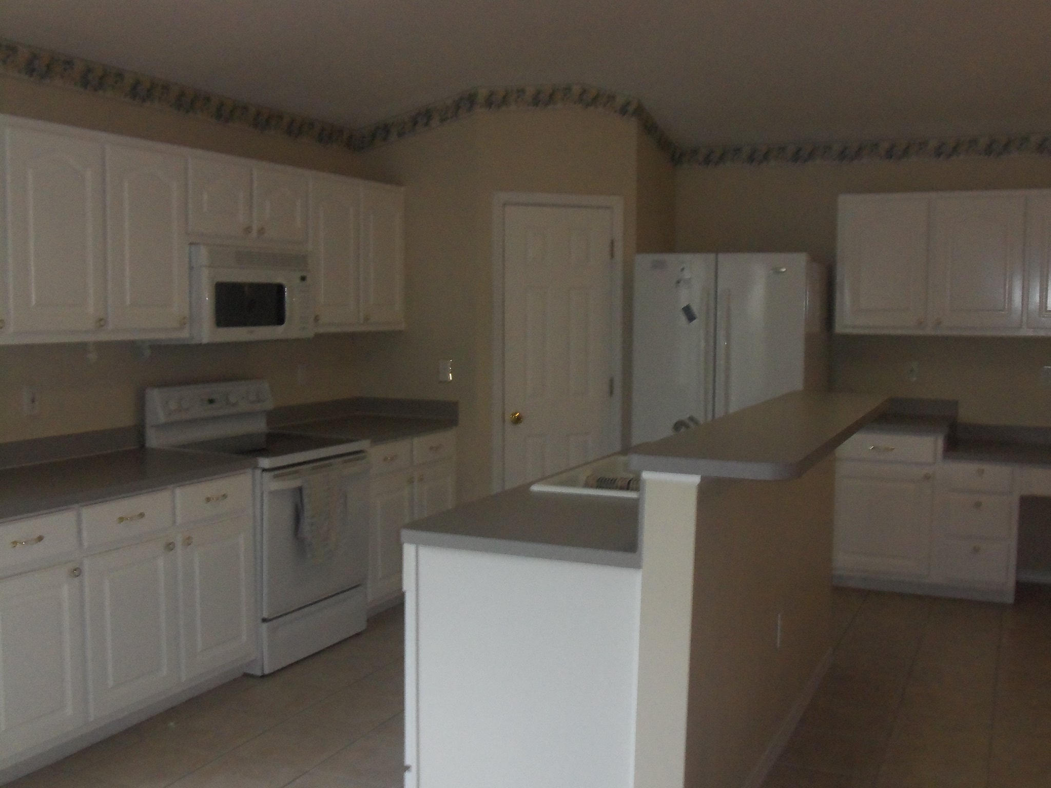EMERALD VILLAGE S/D - Residential Lease